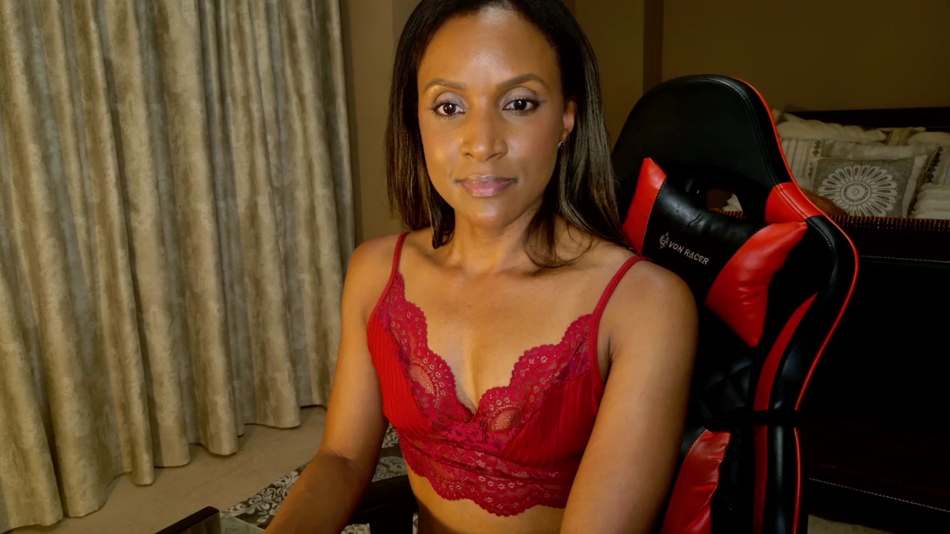 Gallery image thumbnail from Ms_WetNWild's myfreecams stream on, 08/21/2025, 04:23 image 15 of 20