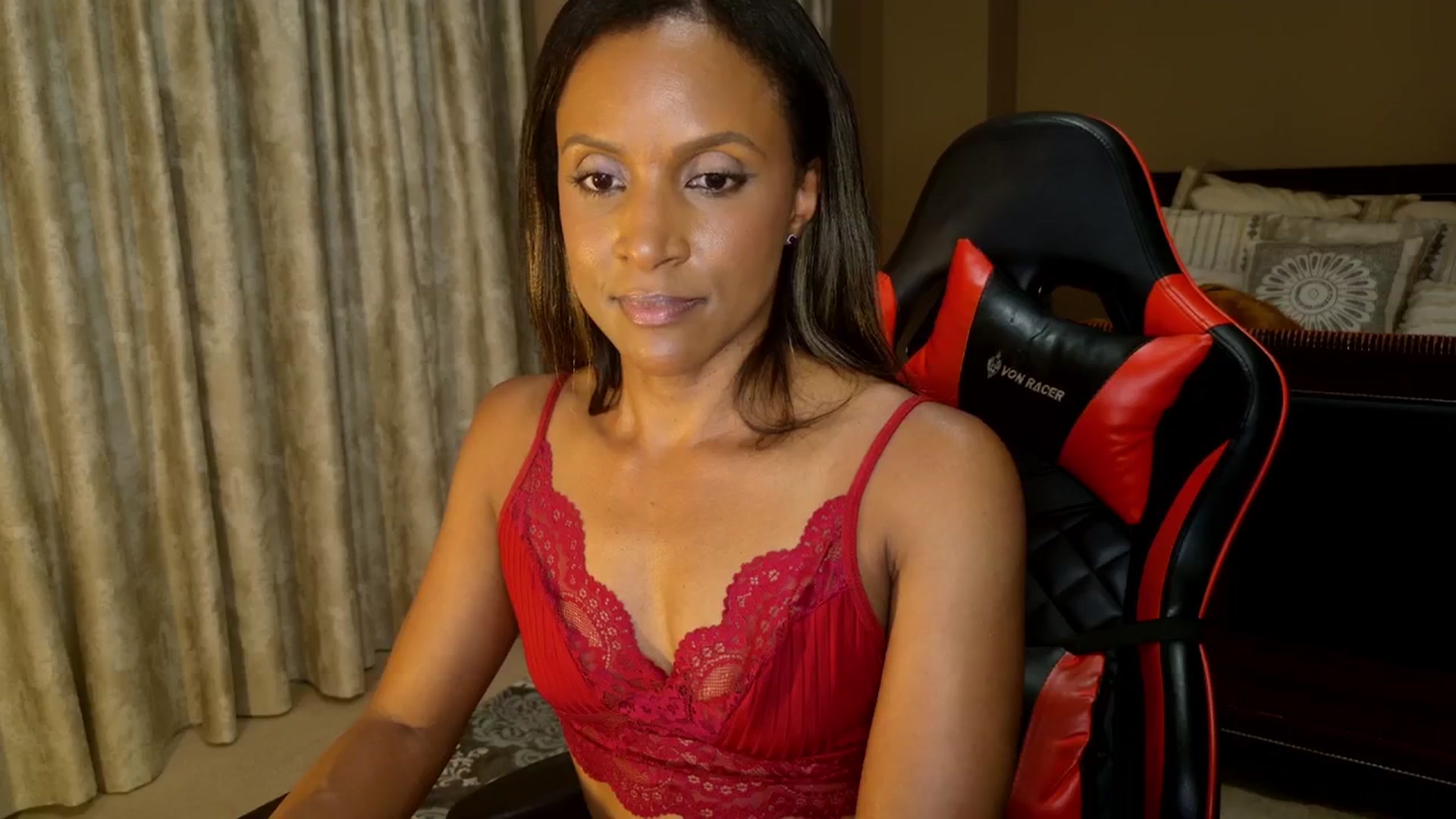 Gallery image thumbnail from Ms_WetNWild's myfreecams stream on, 08/21/2025, 04:23 image 19 of 20