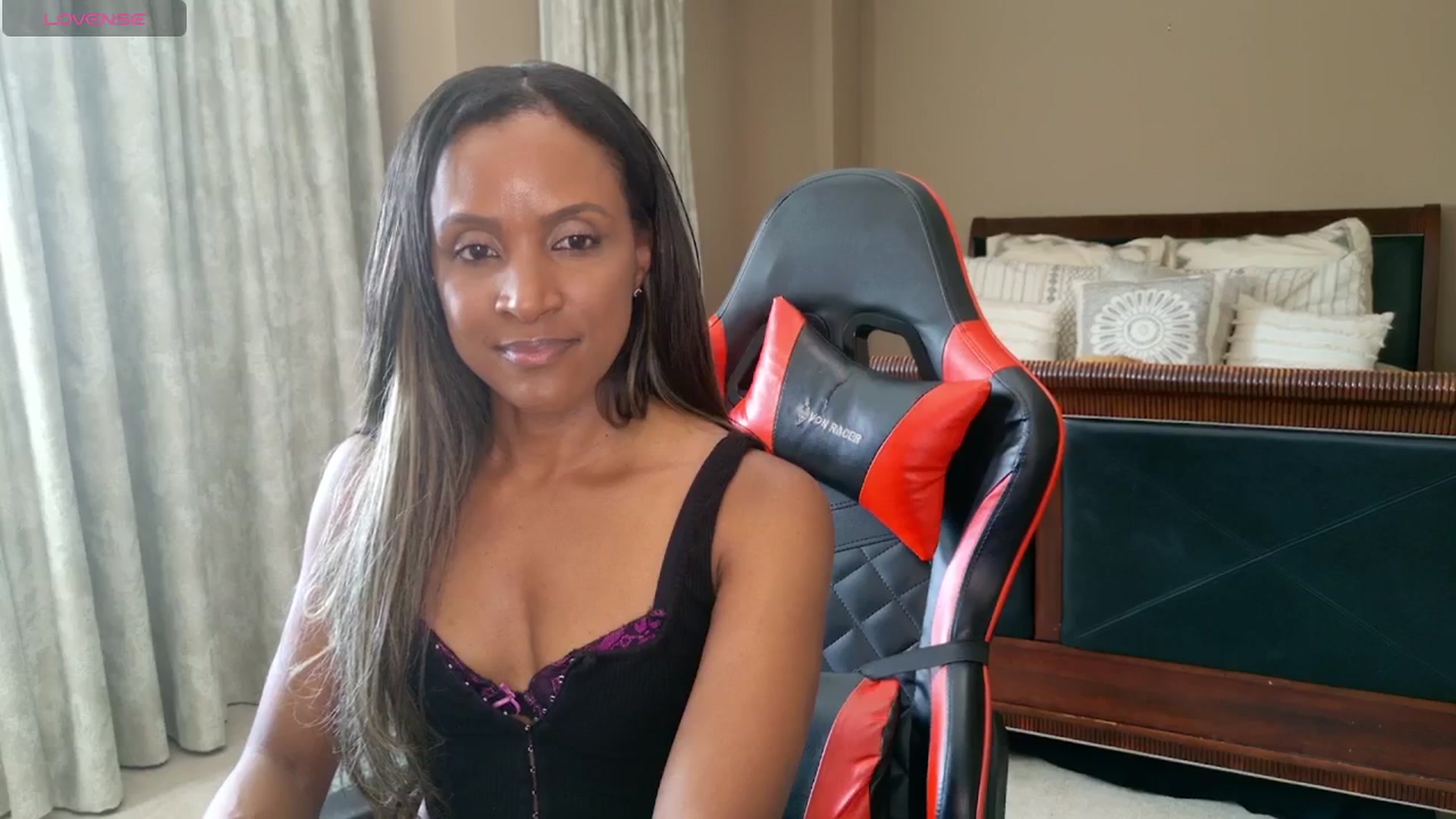 Gallery image thumbnail from Ms_WetNWild's myfreecams stream on, 08/22/2025, 20:52 image 15 of 20