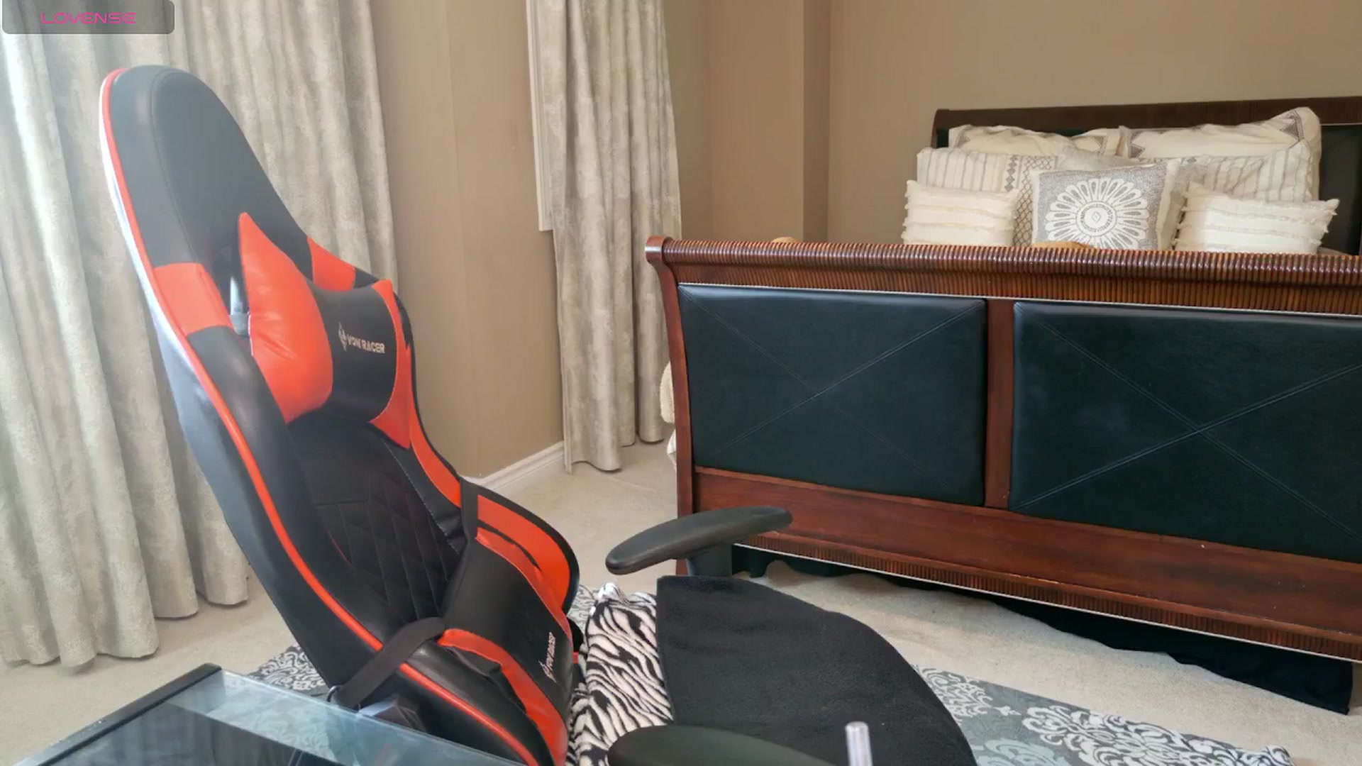 Gallery image thumbnail from Ms_WetNWild's myfreecams stream on, 08/22/2025, 20:52 image 11 of 20