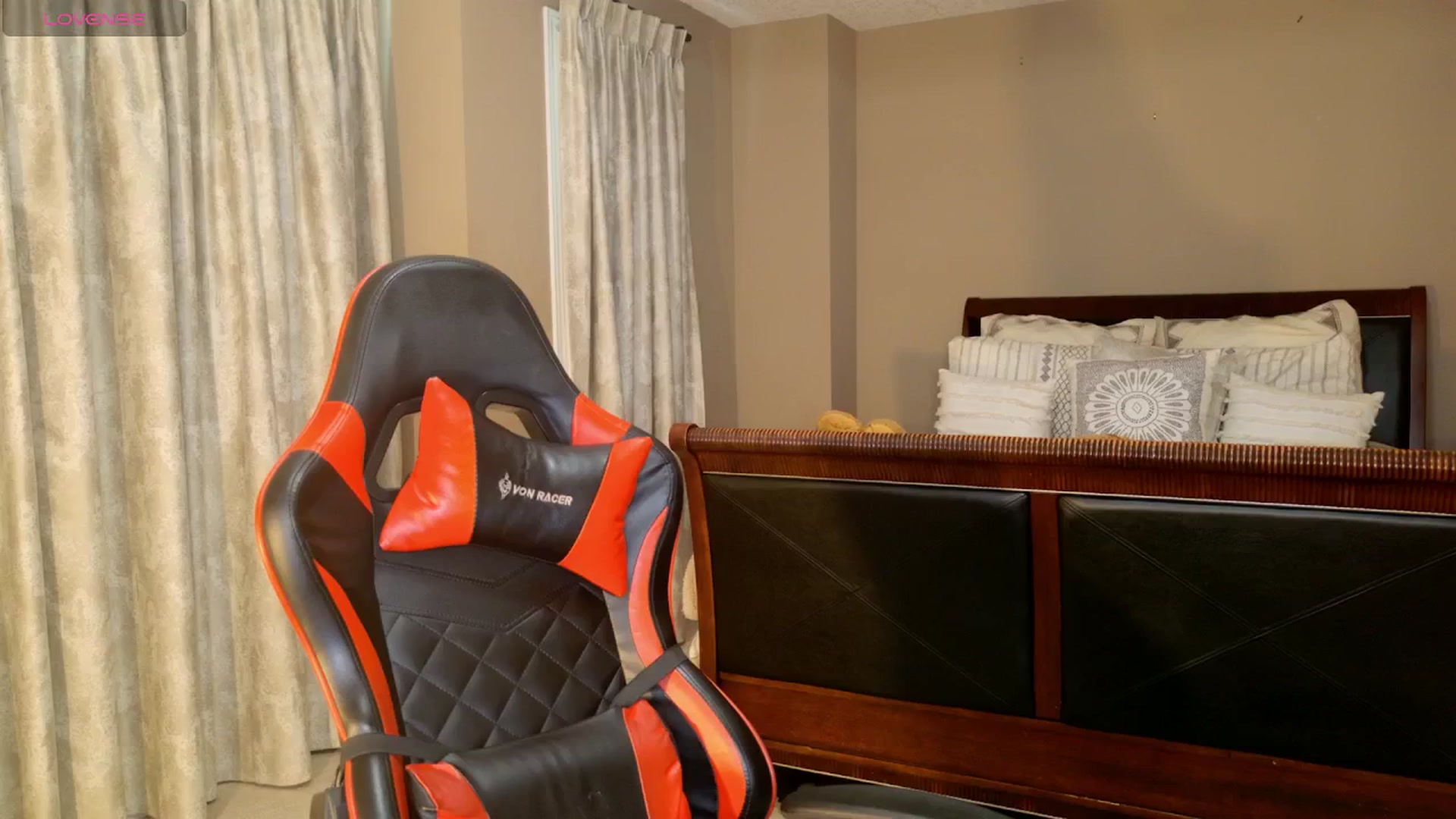 Gallery image thumbnail from Ms_WetNWild's myfreecams stream on, 08/22/2025, 21:18 image 20 of 20