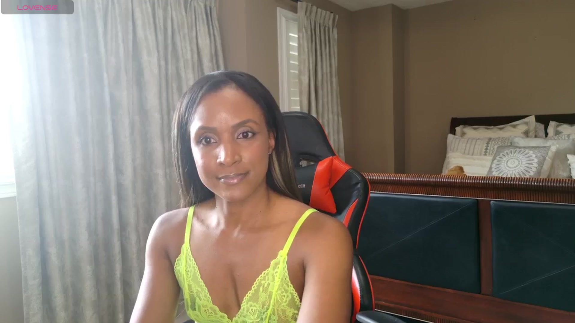 Gallery image thumbnail from Ms_WetNWild's myfreecams stream on, 08/24/2025, 19:22 image 16 of 20