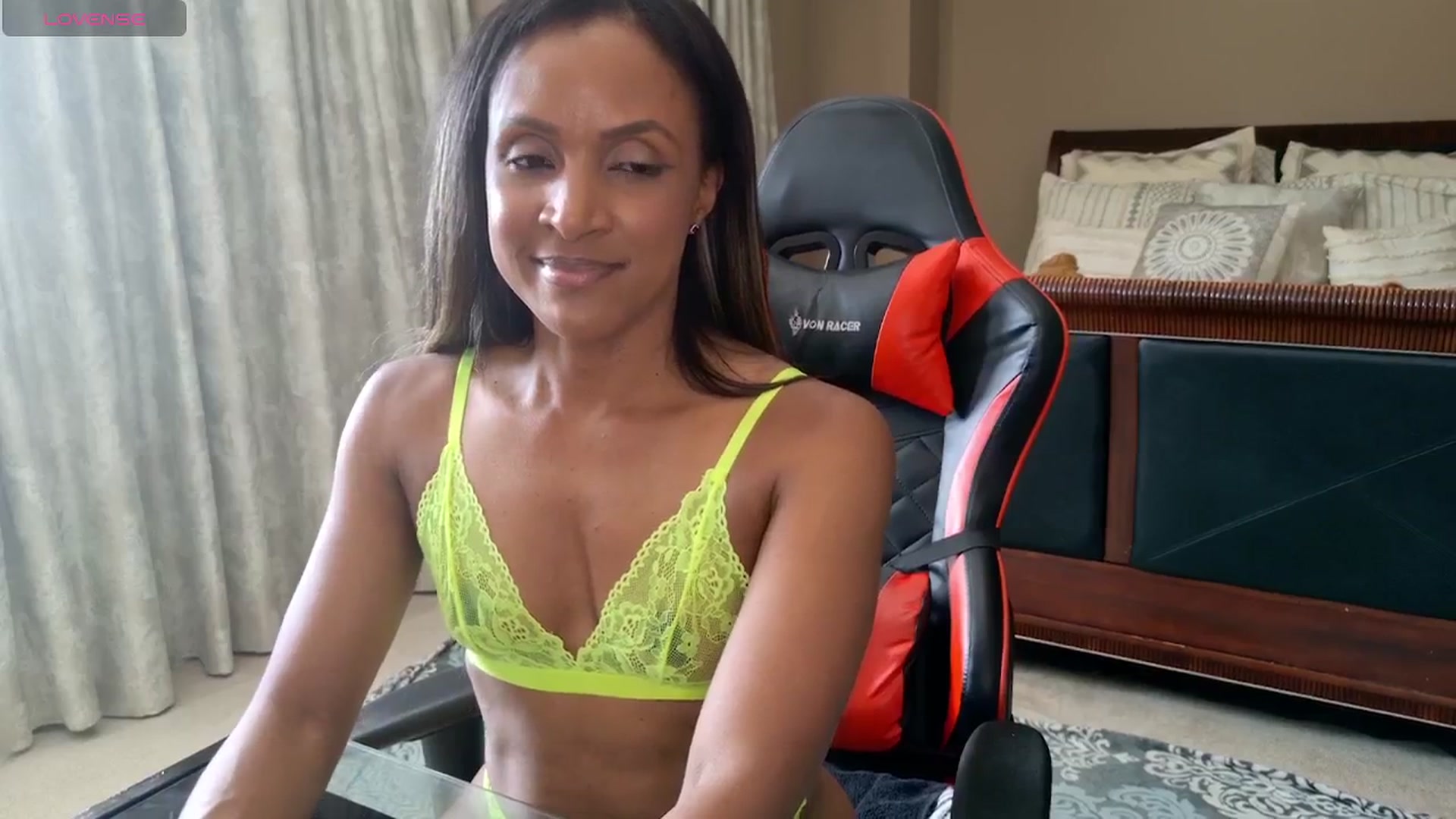 Gallery image thumbnail from Ms_WetNWild's myfreecams stream on, 08/24/2025, 20:37 image 16 of 20