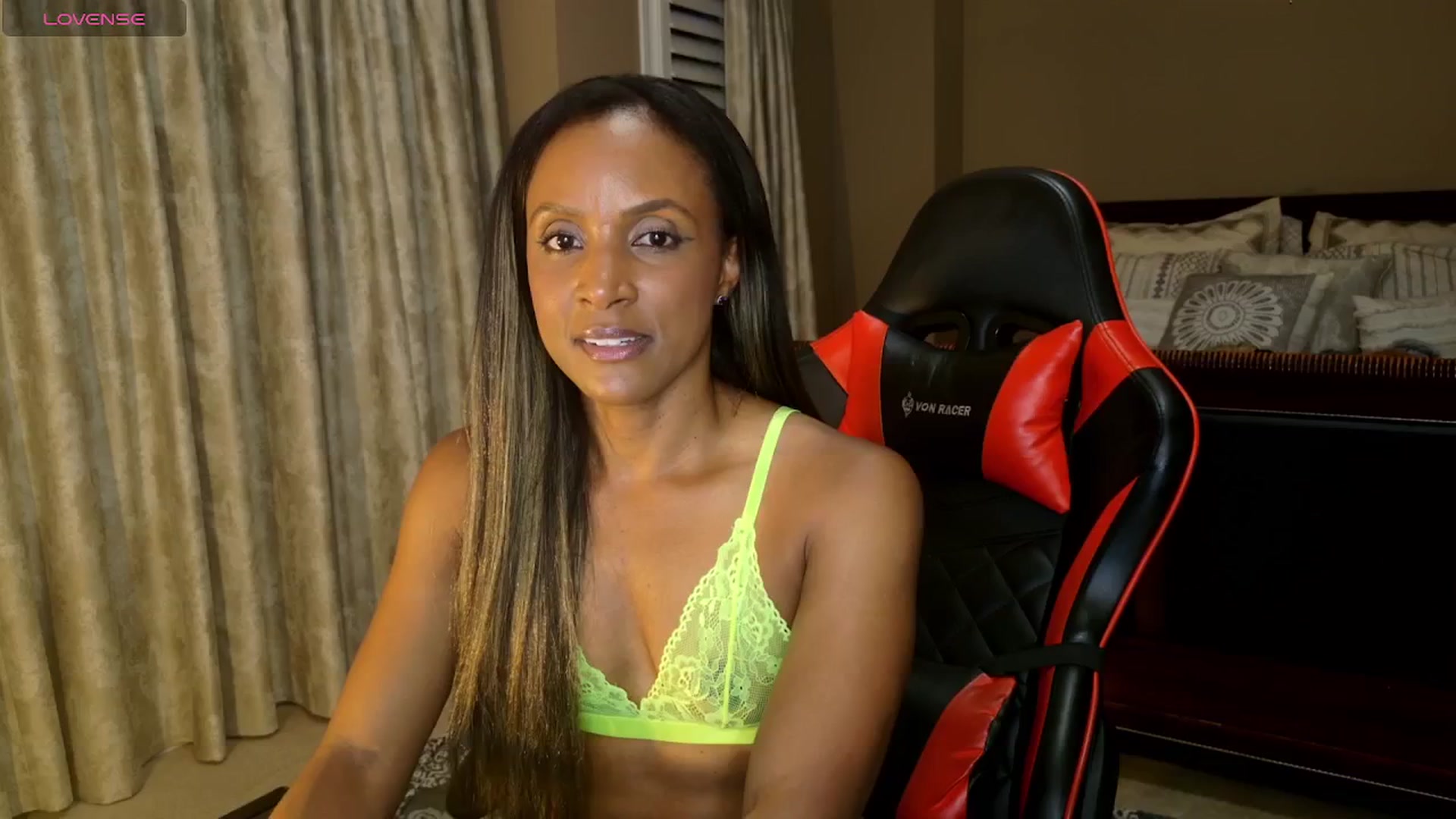 Gallery image thumbnail from Ms_WetNWild's myfreecams stream on, 08/25/2025, 02:00 image 8 of 20