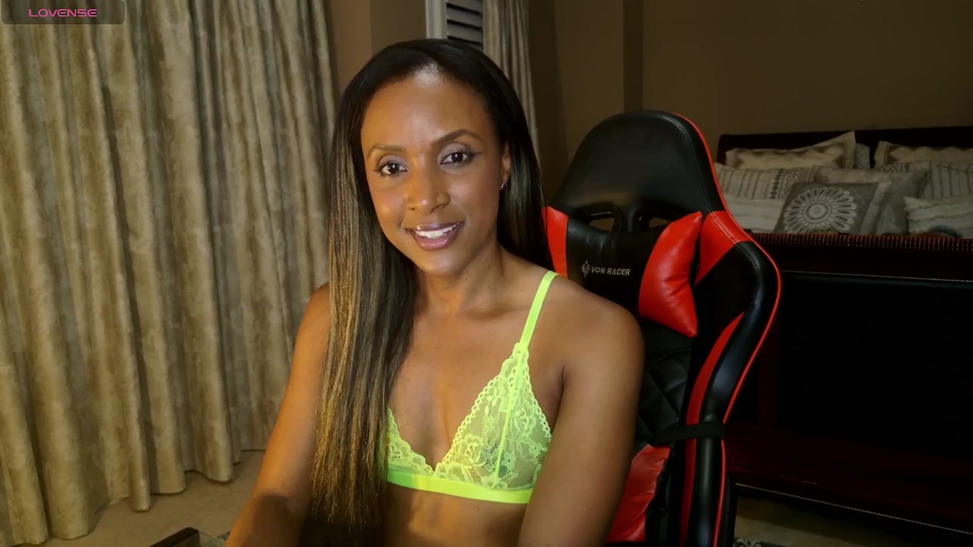 Gallery image thumbnail from Ms_WetNWild's myfreecams stream on, 08/25/2025, 02:00 image 4 of 20