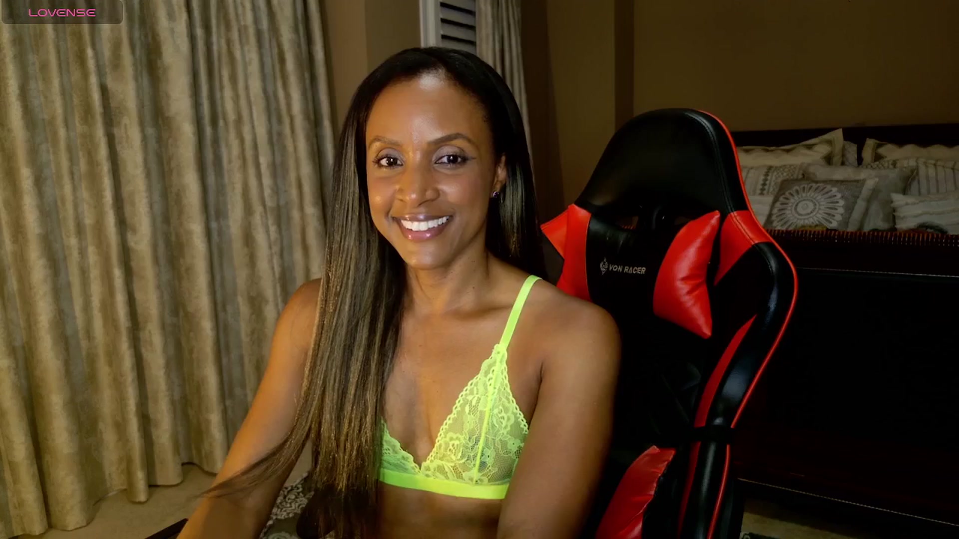 Gallery image thumbnail from Ms_WetNWild's myfreecams stream on, 08/25/2025, 02:00 image 6 of 20