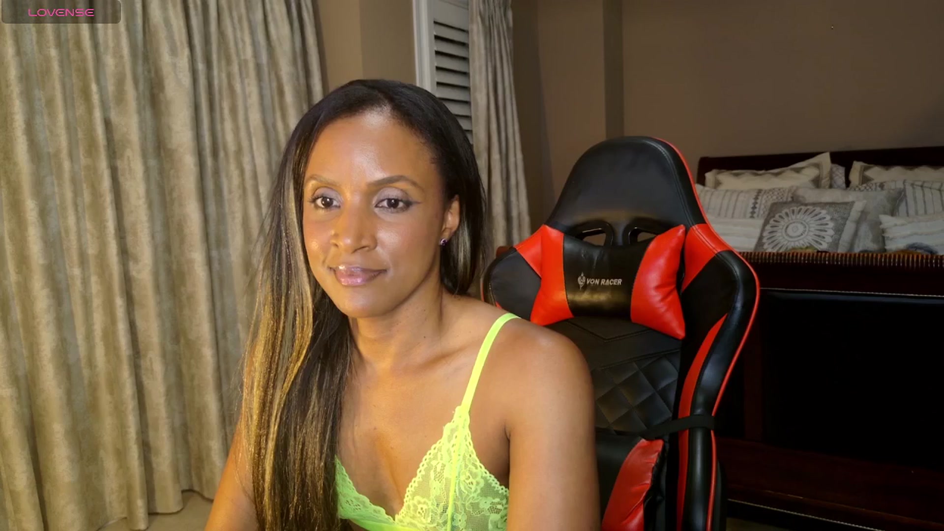 Gallery image thumbnail from Ms_WetNWild's myfreecams stream on, 08/25/2025, 03:18 image 9 of 20