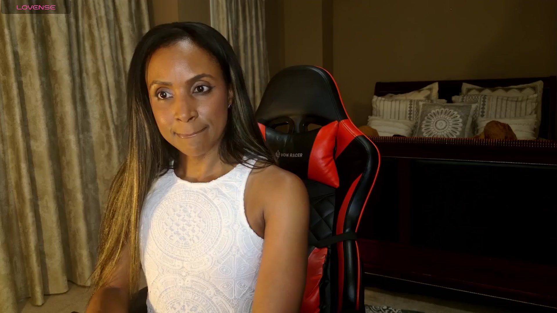Gallery image thumbnail from Ms_WetNWild's myfreecams stream on, 08/26/2025, 02:56 image 19 of 20