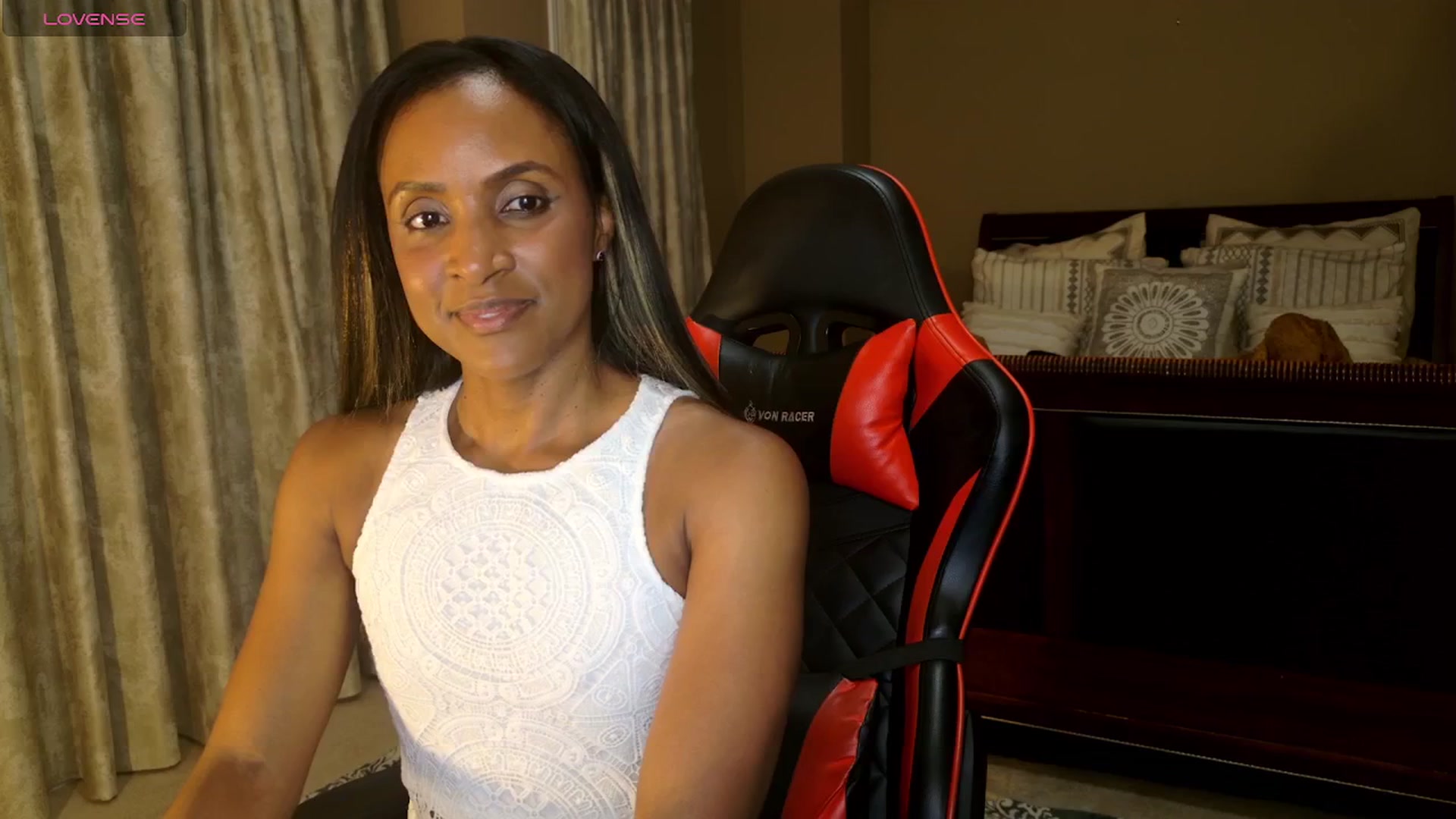 Gallery image thumbnail from Ms_WetNWild's myfreecams stream on, 08/26/2025, 02:56 image 15 of 20