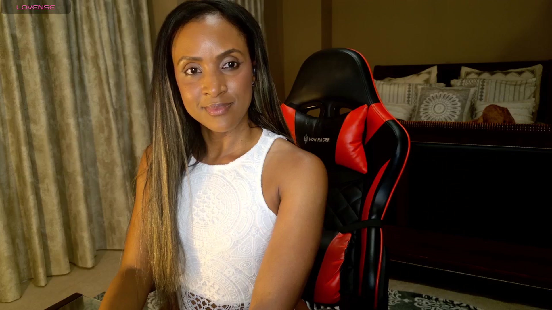 Gallery image thumbnail from Ms_WetNWild's myfreecams stream on, 08/26/2025, 02:56 image 4 of 20