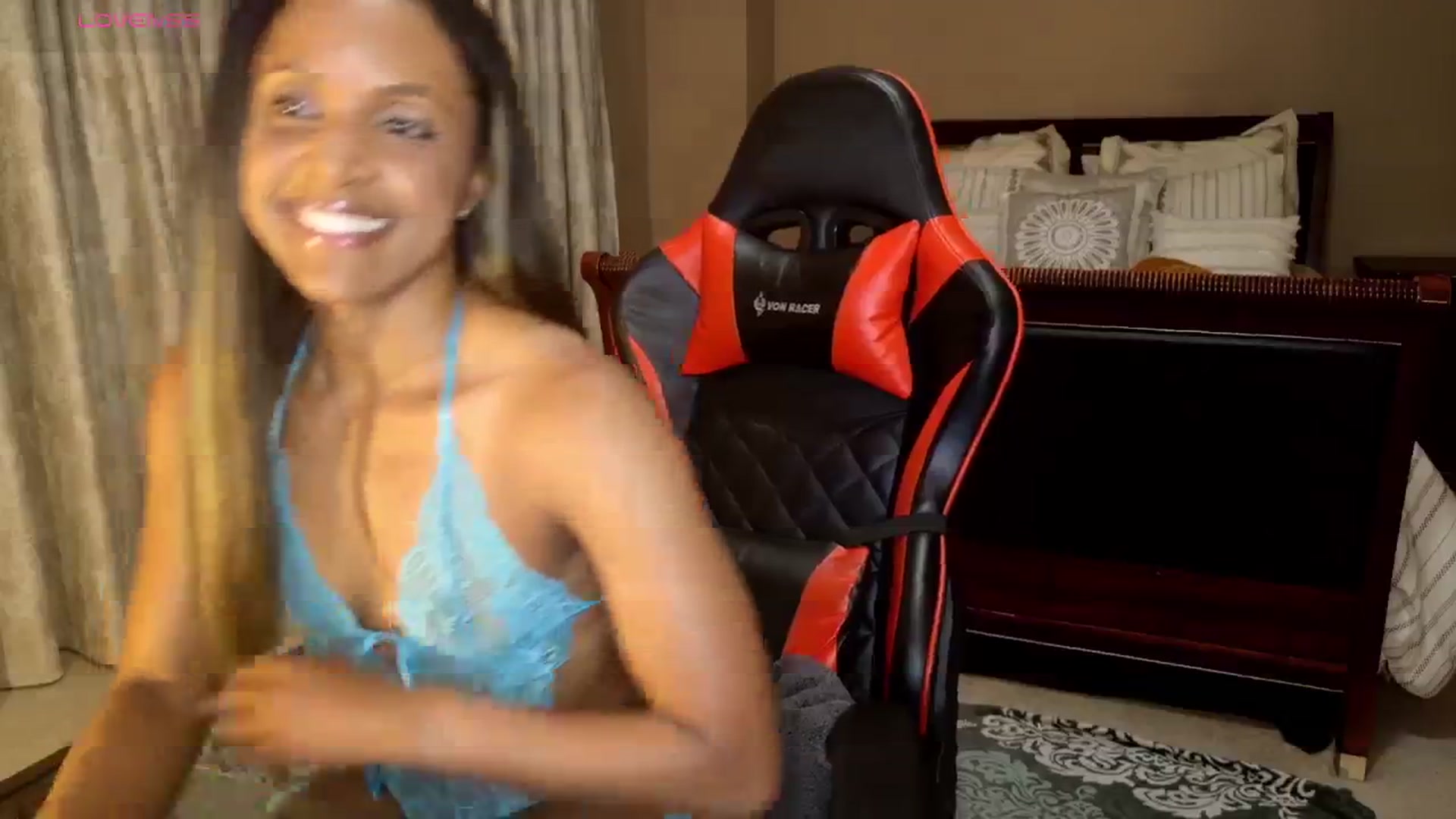 Gallery image thumbnail from Ms_WetNWild's myfreecams stream on, 08/27/2025, 03:37 image 2 of 20