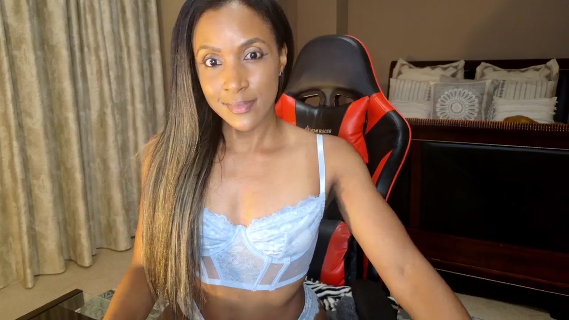 Gallery image thumbnail from Ms_WetNWild's myfreecams stream on, 08/29/2025, 02:36 image 12 of 20