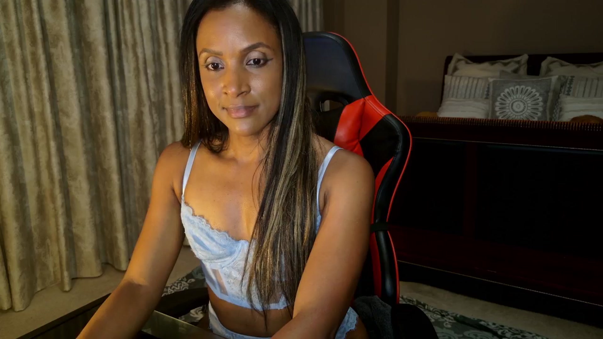 Gallery image thumbnail from Ms_WetNWild's myfreecams stream on, 08/29/2025, 04:07 image 18 of 20