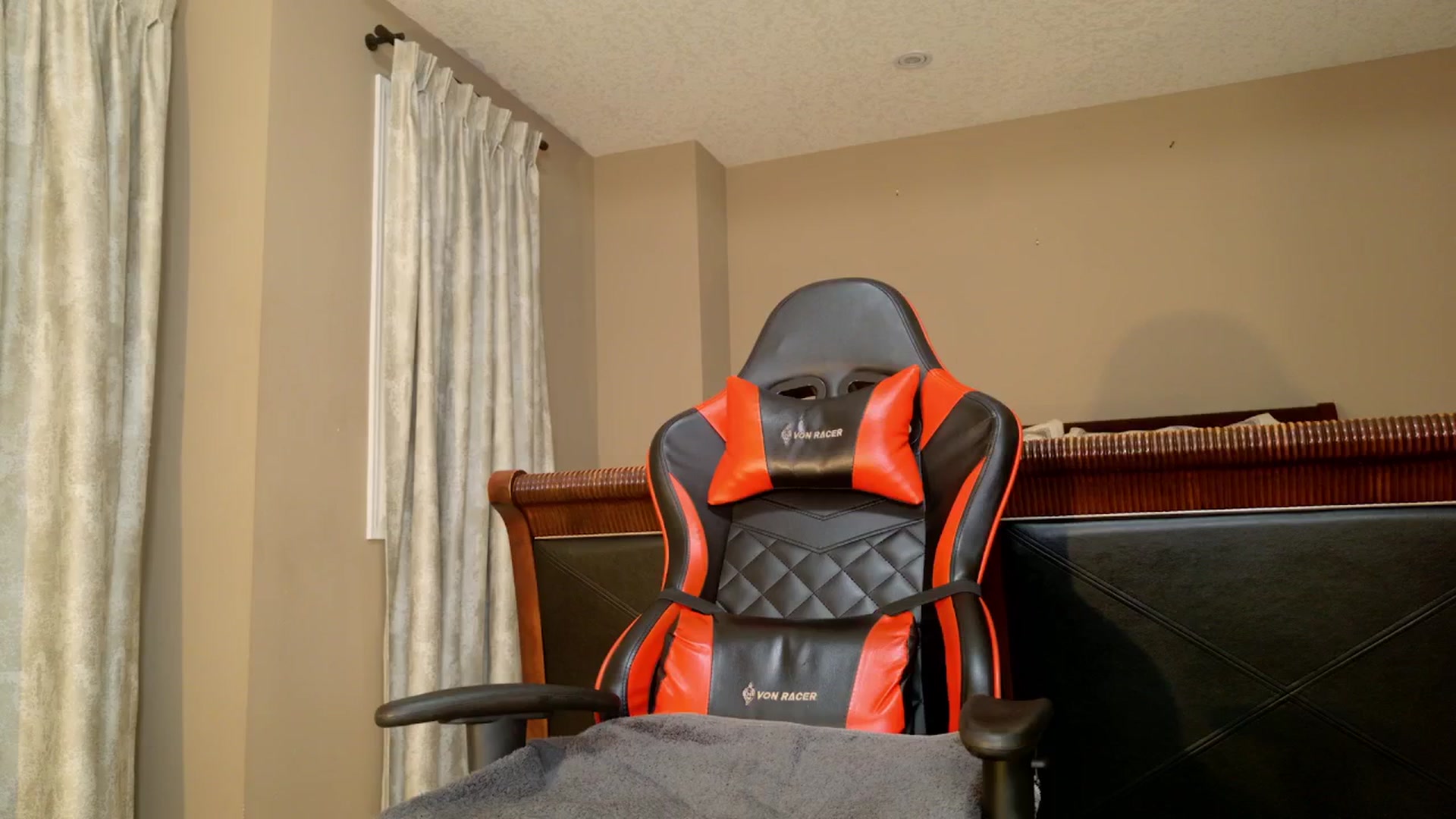 Gallery image thumbnail from Ms_WetNWild's myfreecams stream on, 08/30/2025, 01:13 image 17 of 20