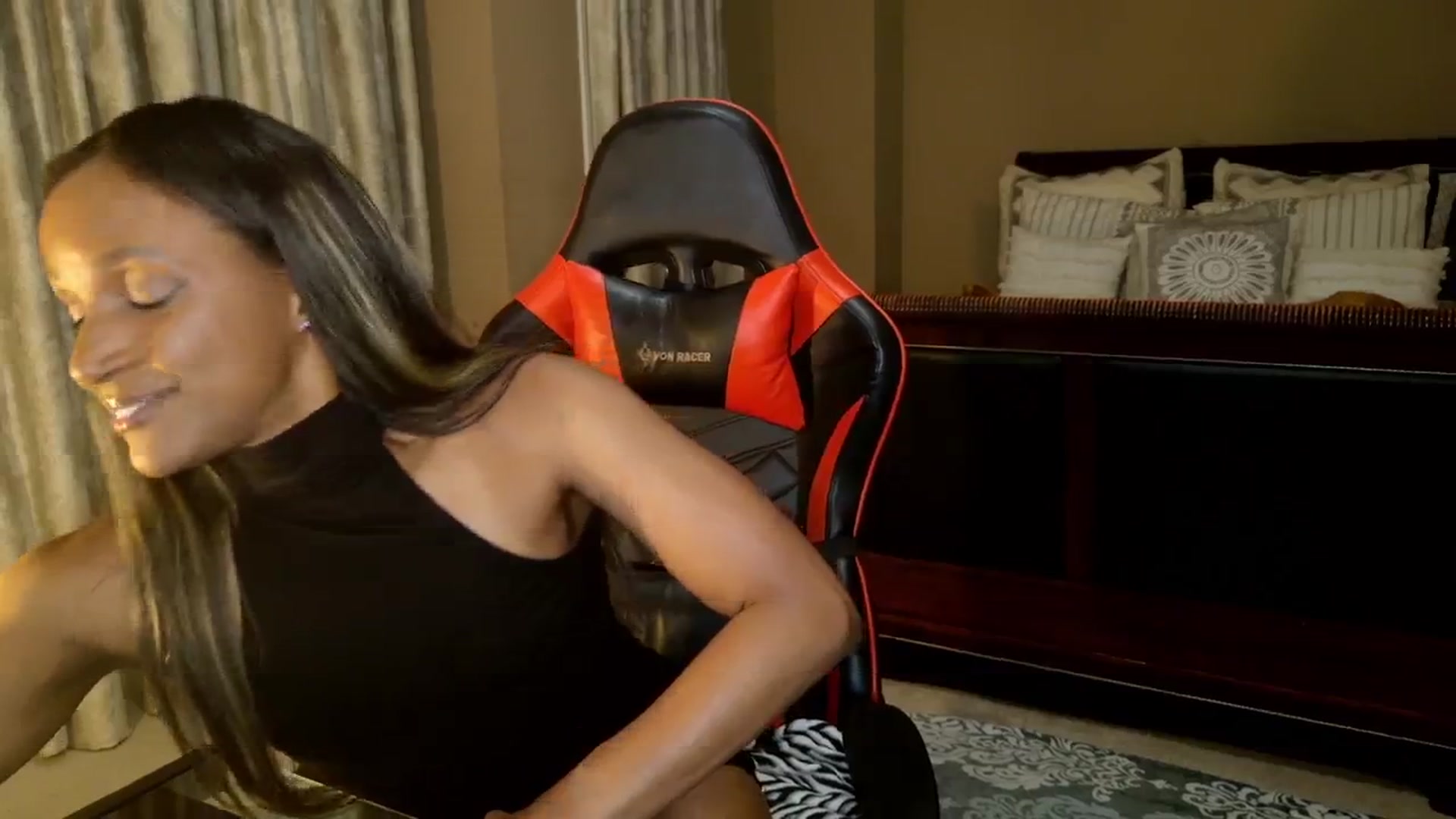 Gallery image thumbnail from Ms_WetNWild's myfreecams stream on, 08/31/2025, 05:12 image 3 of 20