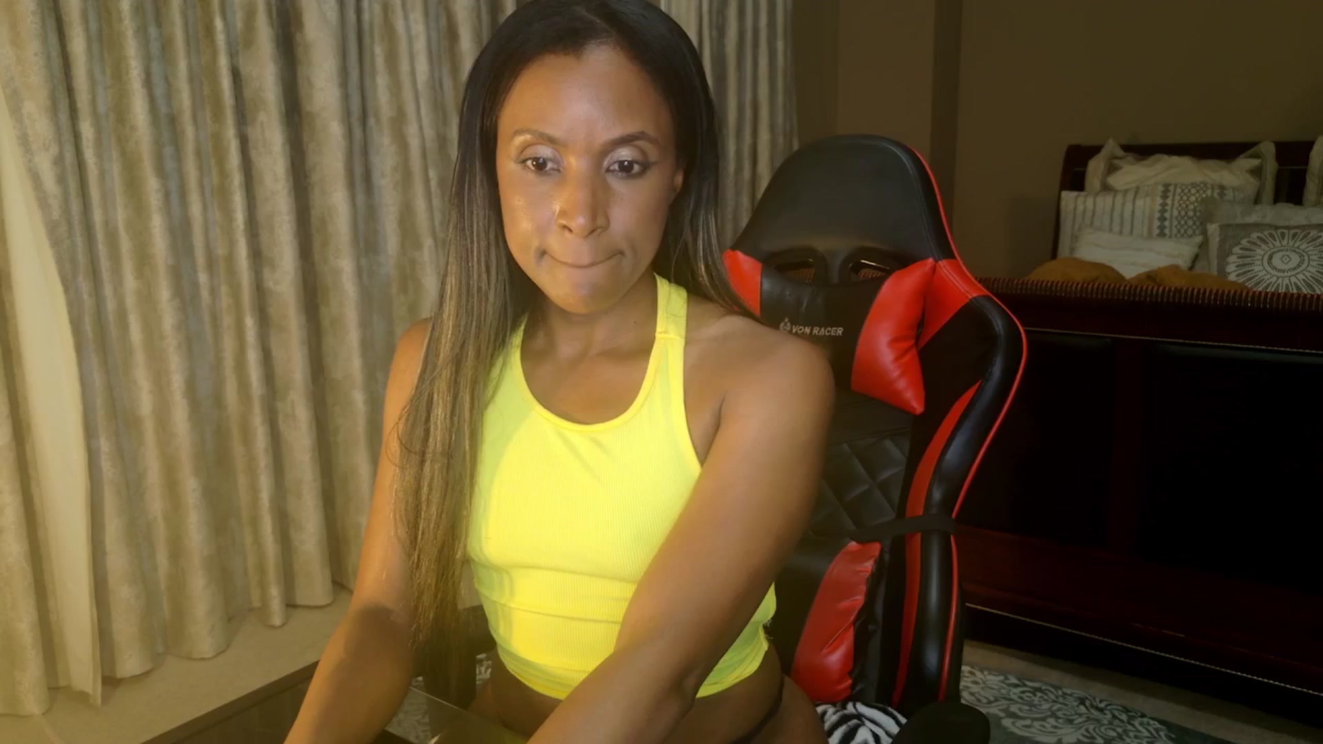 Gallery image thumbnail from Ms_WetNWild's myfreecams stream on, 09/02/2025, 01:17 image 2 of 20