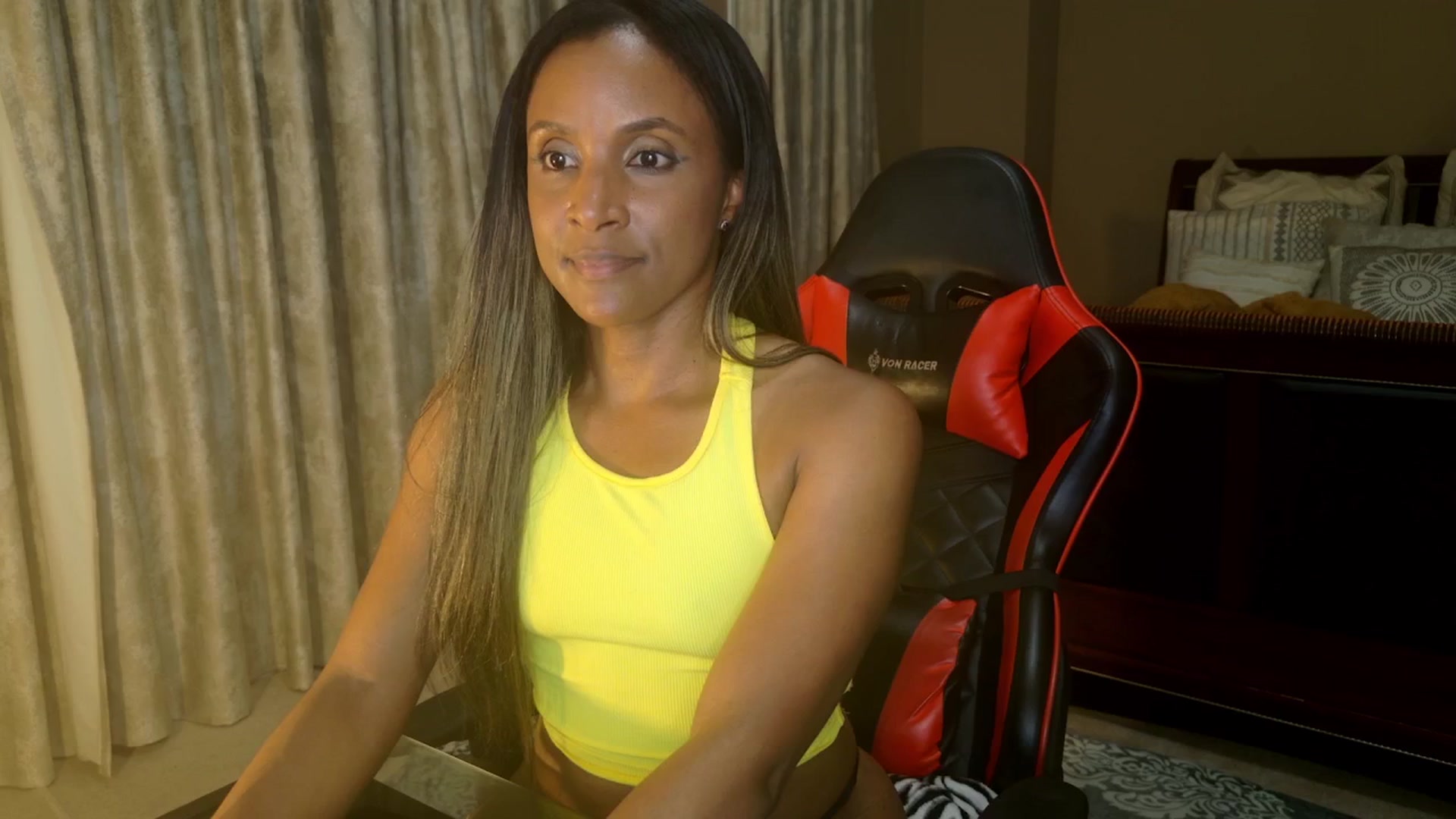 Gallery image thumbnail from Ms_WetNWild's myfreecams stream on, 09/02/2025, 01:17 image 6 of 20