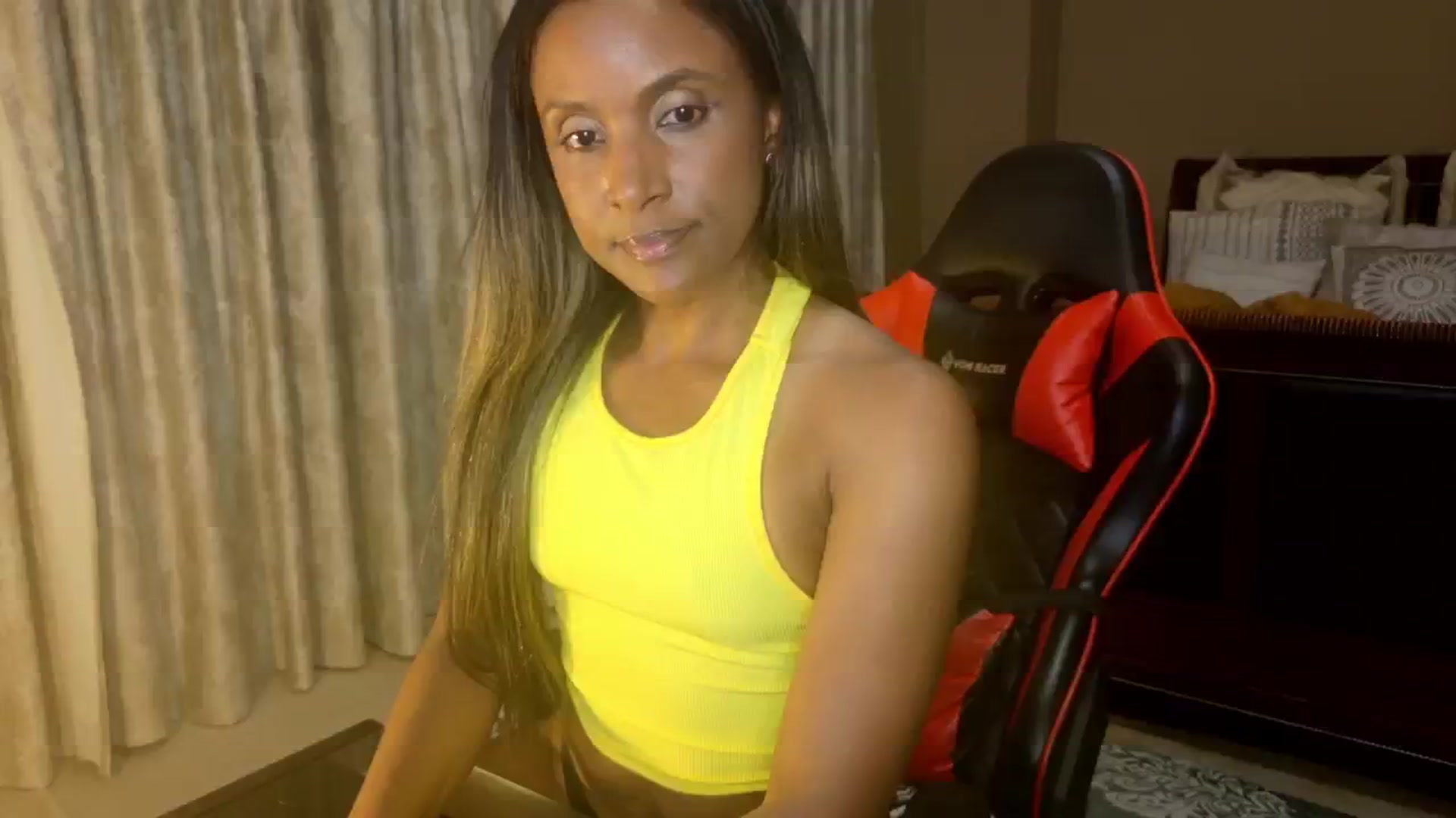 Gallery image thumbnail from Ms_WetNWild's myfreecams stream on, 09/02/2025, 01:17 image 15 of 20