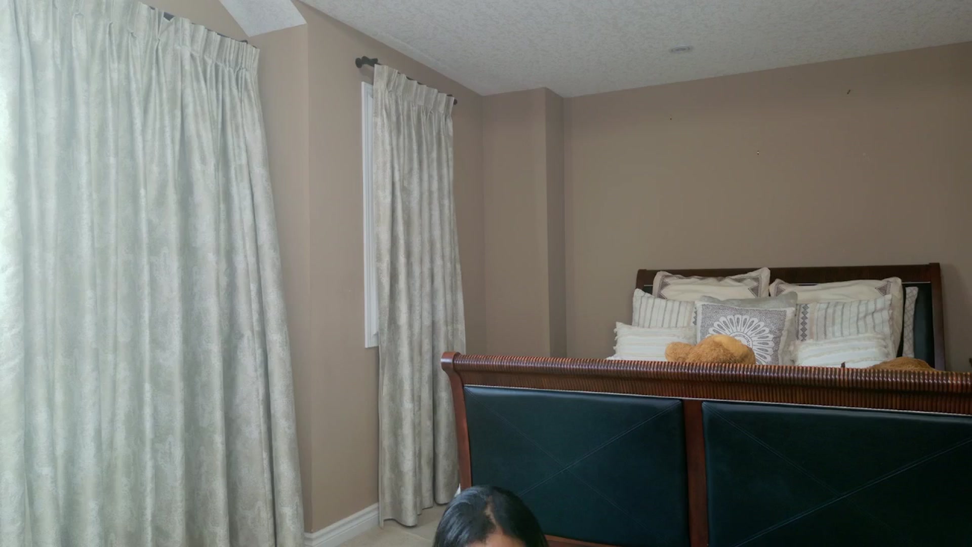 Gallery image thumbnail from Ms_WetNWild's myfreecams stream on, 09/04/2025, 24:04 image 10 of 20