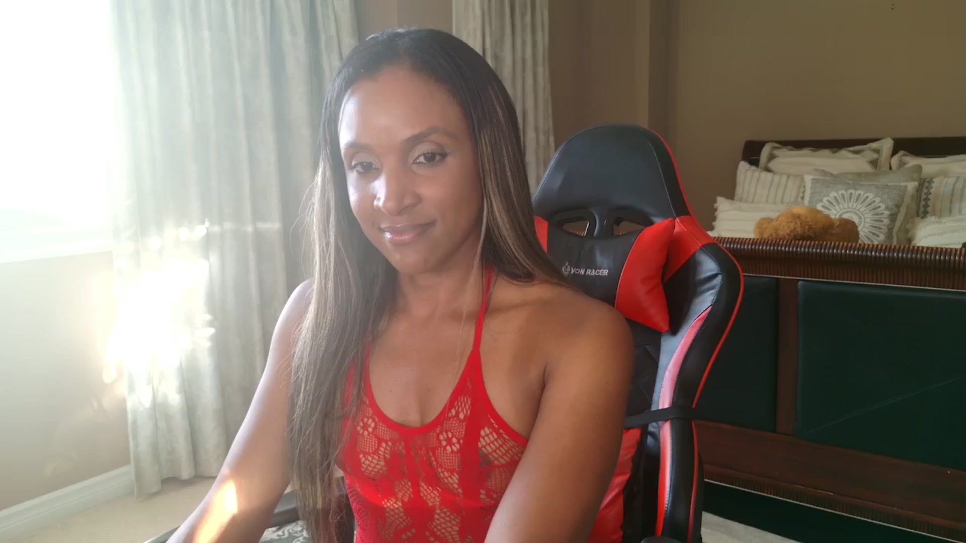 Gallery image thumbnail from Ms_WetNWild's myfreecams stream on, 09/04/2025, 24:04 image 2 of 20