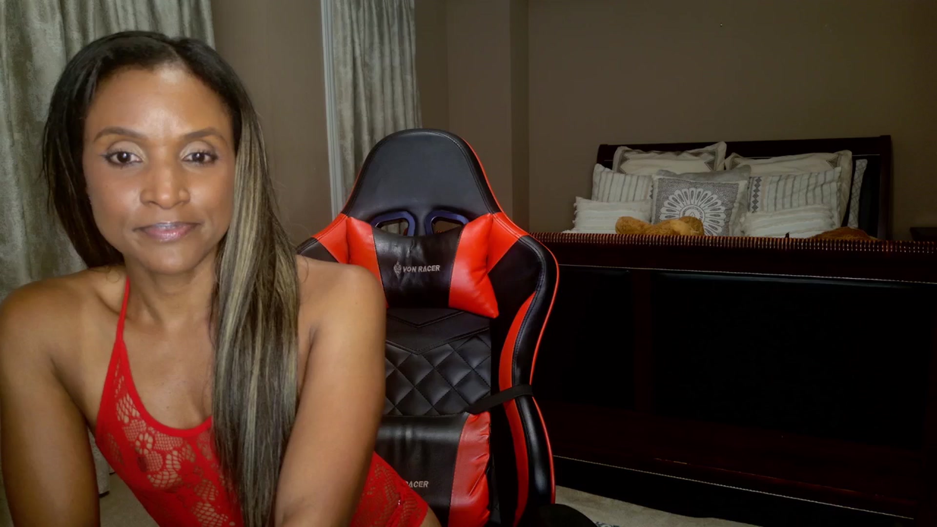 Gallery image thumbnail from Ms_WetNWild's myfreecams stream on, 09/04/2025, 02:31 image 18 of 20