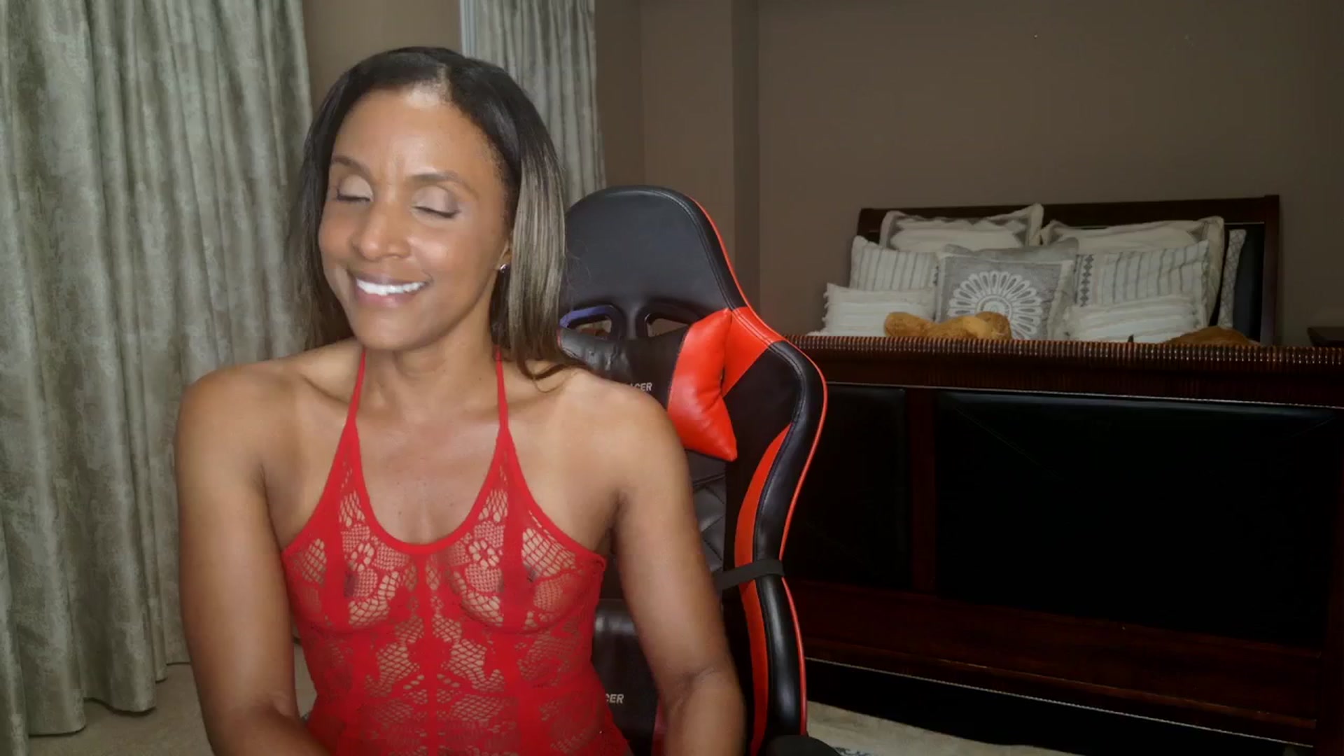 Gallery image thumbnail from Ms_WetNWild's myfreecams stream on, 09/04/2025, 02:31 image 17 of 20