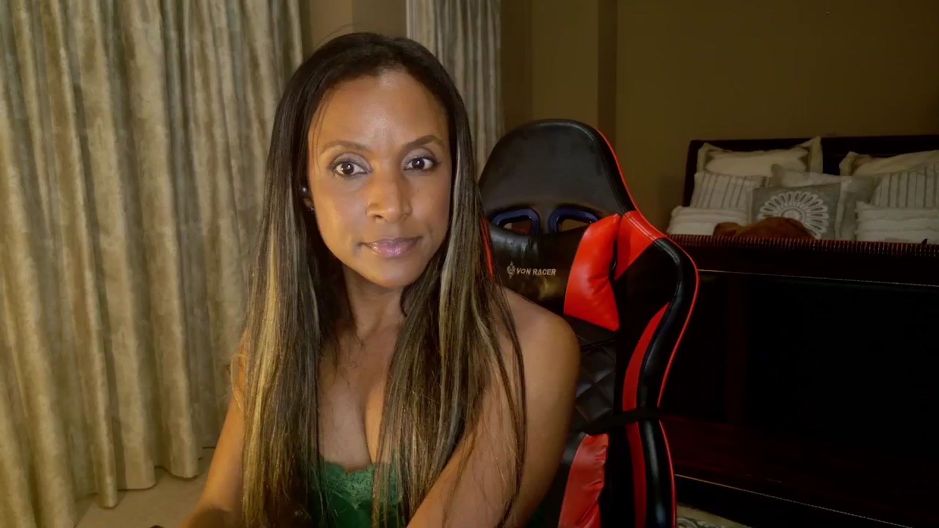 Gallery image thumbnail from Ms_WetNWild's myfreecams stream on, 09/05/2025, 07:05 image 4 of 20