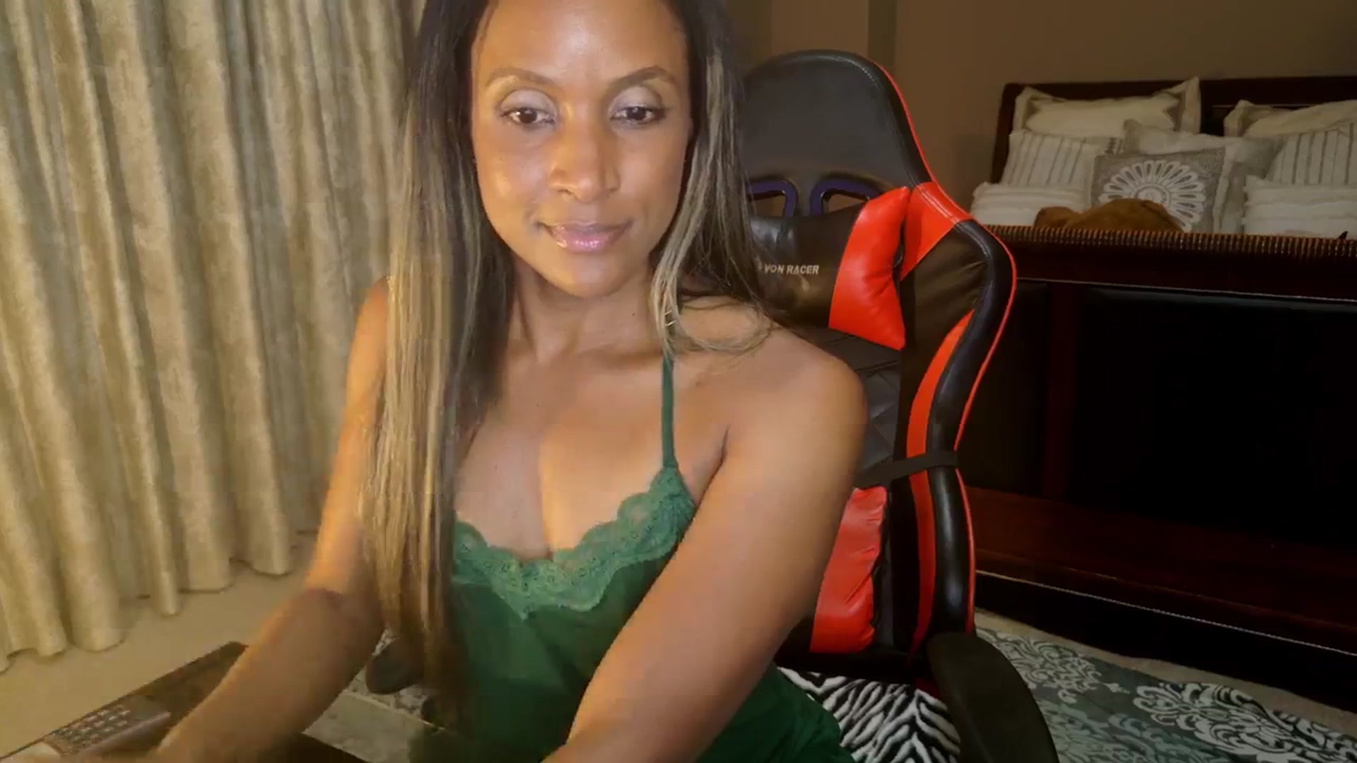 Gallery image thumbnail from Ms_WetNWild's myfreecams stream on, 09/05/2025, 07:05 image 17 of 20