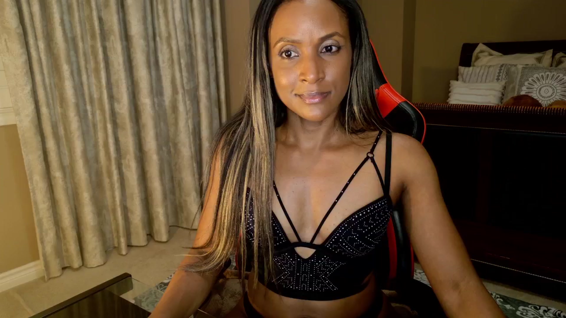 Gallery image thumbnail from Ms_WetNWild's myfreecams stream on, 09/12/2025, 03:12 image 2 of 20