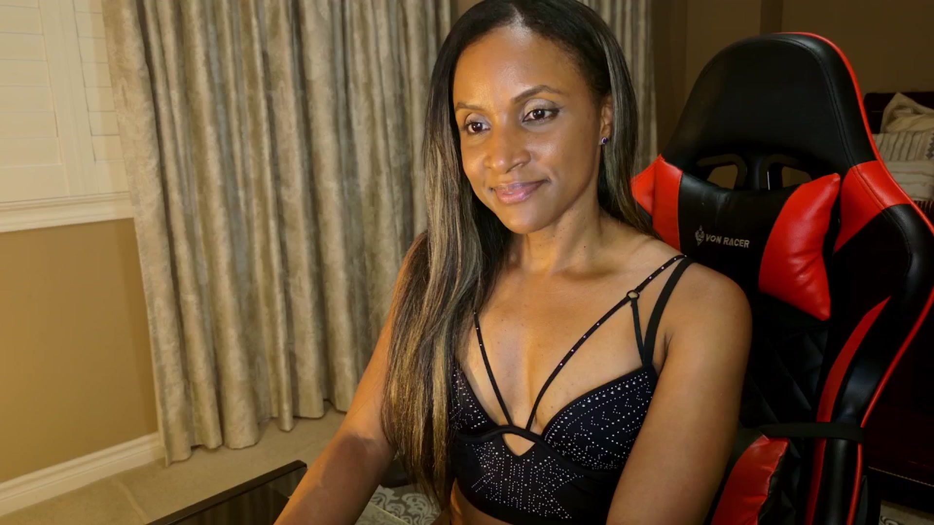 Gallery image thumbnail from Ms_WetNWild's myfreecams stream on, 09/12/2025, 07:42 image 6 of 20