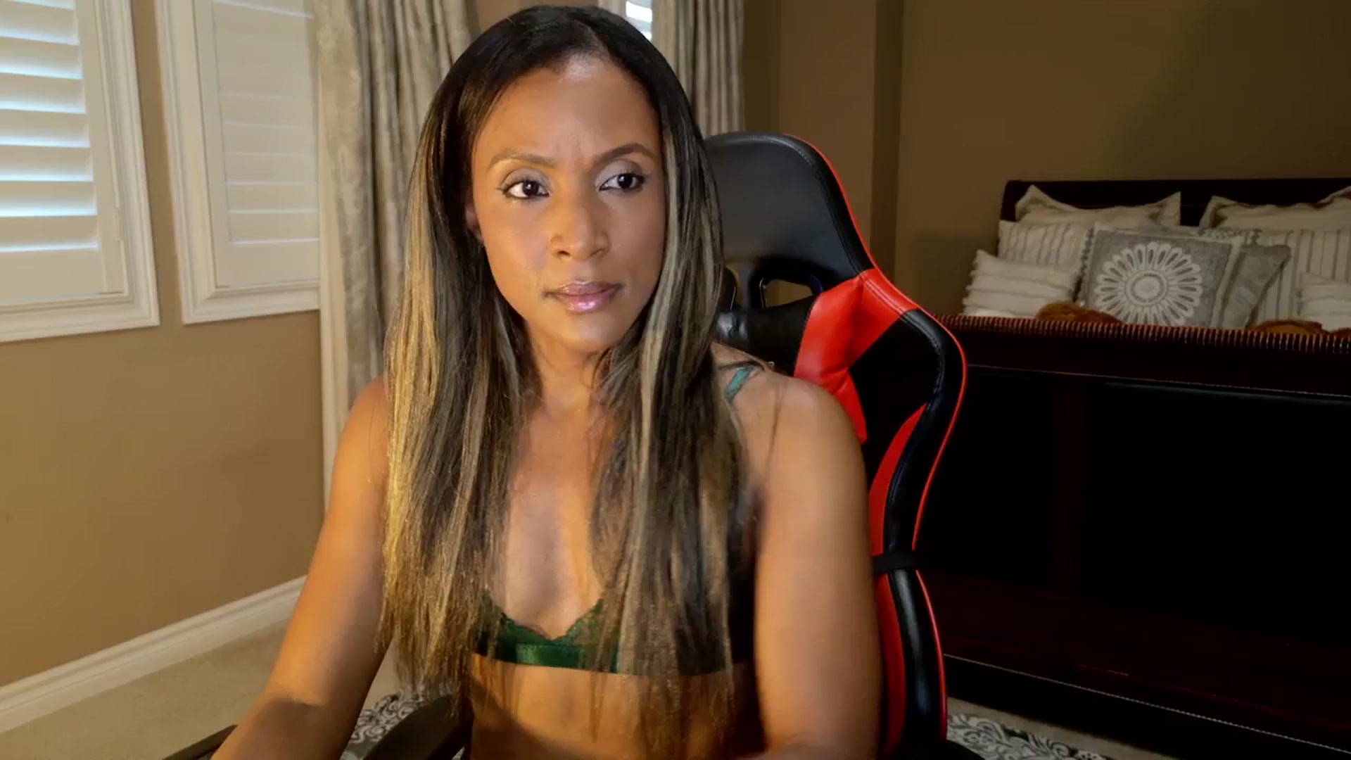 Gallery image thumbnail from Ms_WetNWild's myfreecams stream on, 09/13/2025, 02:16 image 1 of 20