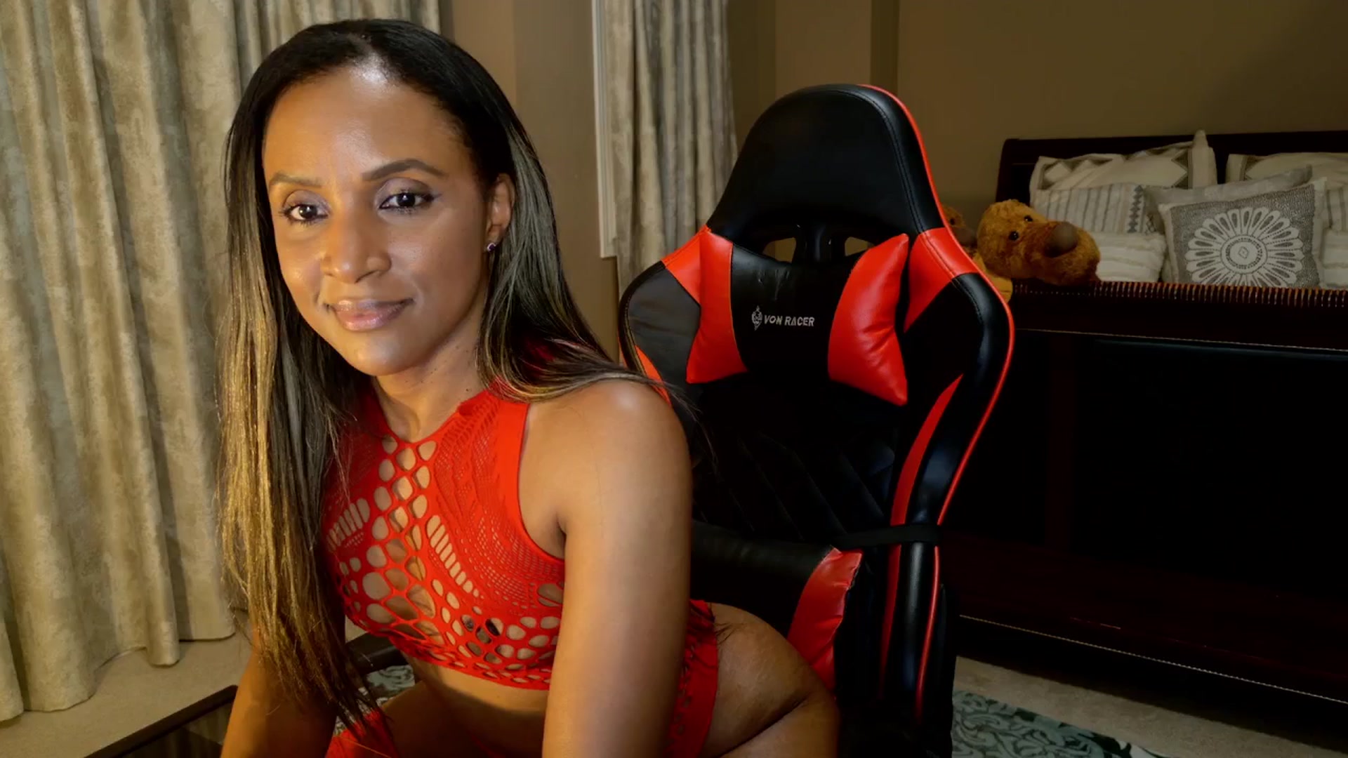 Gallery image thumbnail from Ms_WetNWild's myfreecams stream on, 09/14/2025, 06:02 image 6 of 20