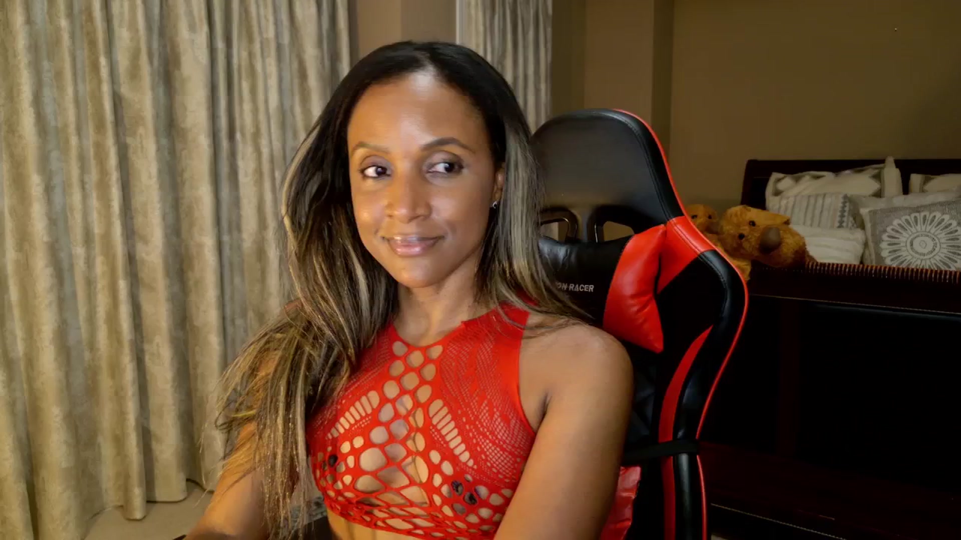 Gallery image thumbnail from Ms_WetNWild's myfreecams stream on, 09/14/2025, 07:34 image 15 of 20
