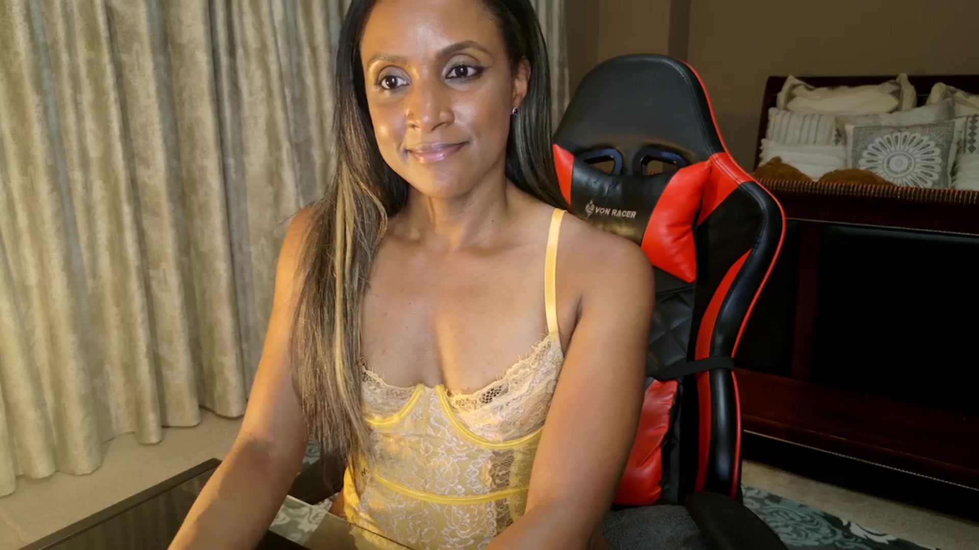 Gallery image thumbnail from Ms_WetNWild's myfreecams stream on, 09/16/2025, 03:56 image 3 of 20