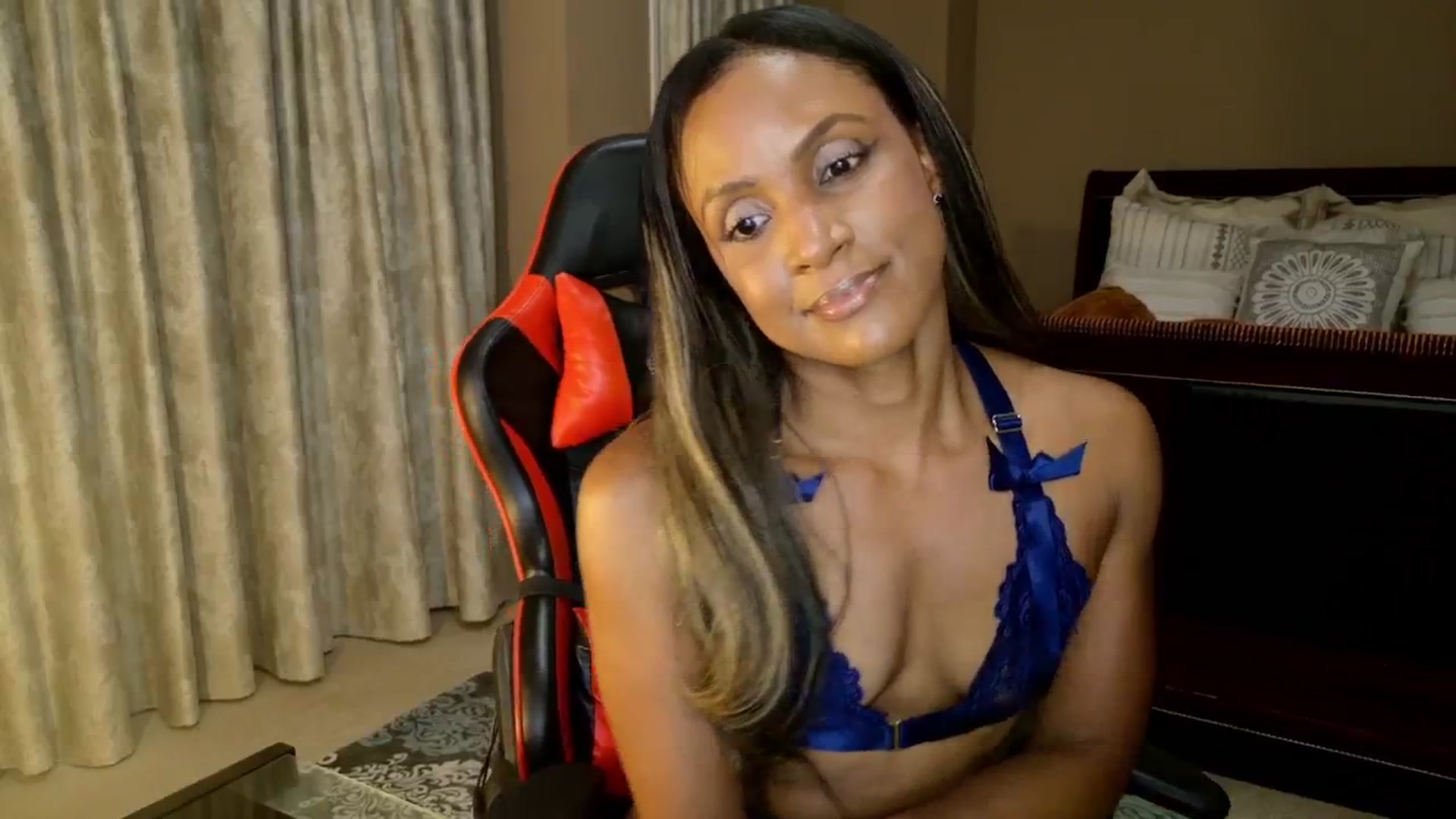 Gallery image thumbnail from Ms_WetNWild's myfreecams stream on, 09/17/2025, 24:01 image 12 of 20