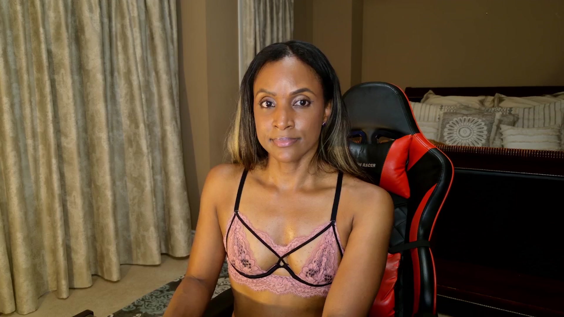 Gallery image thumbnail from Ms_WetNWild's myfreecams stream on, 09/19/2025, 05:36 image 12 of 20
