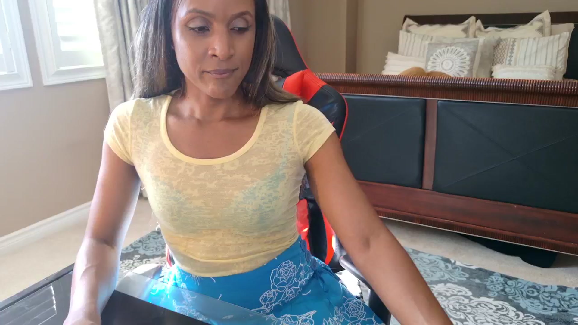 Gallery image thumbnail from Ms_WetNWild's myfreecams stream on, 09/19/2025, 21:36 image 4 of 20