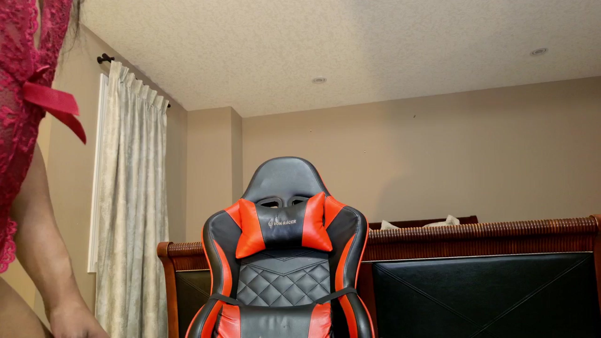 Gallery image thumbnail from Ms_WetNWild's myfreecams stream on, 09/21/2025, 04:17 image 10 of 20