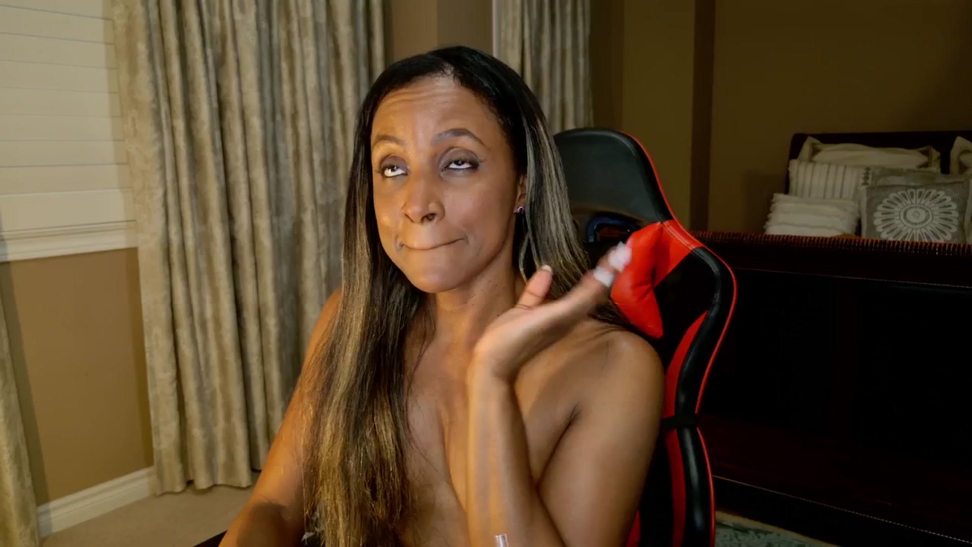 Gallery image thumbnail from Ms_WetNWild's myfreecams stream on, 09/21/2025, 06:23 image 15 of 20