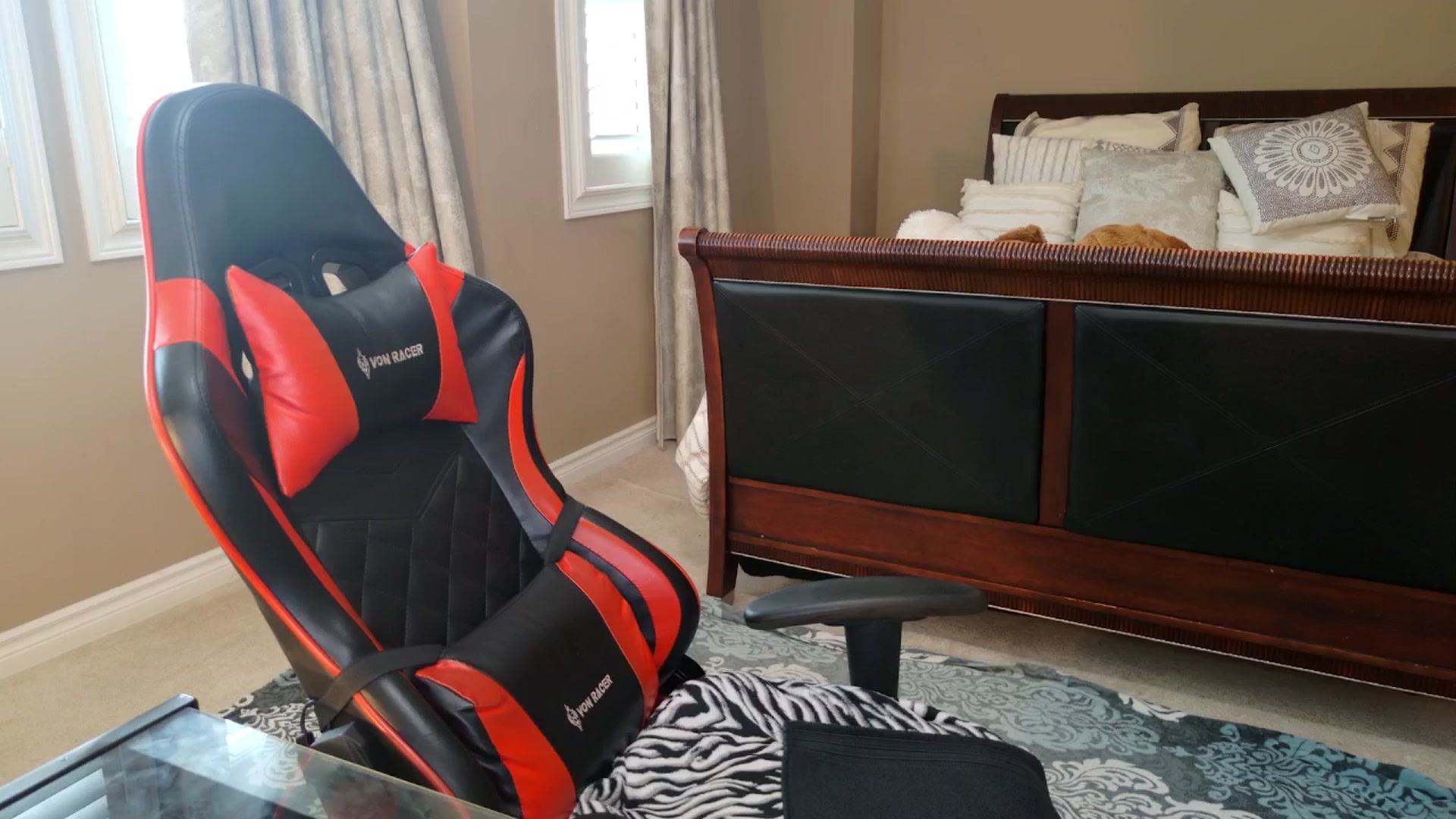 Gallery image thumbnail from Ms_WetNWild's myfreecams stream on, 09/22/2025, 22:48 image 19 of 20