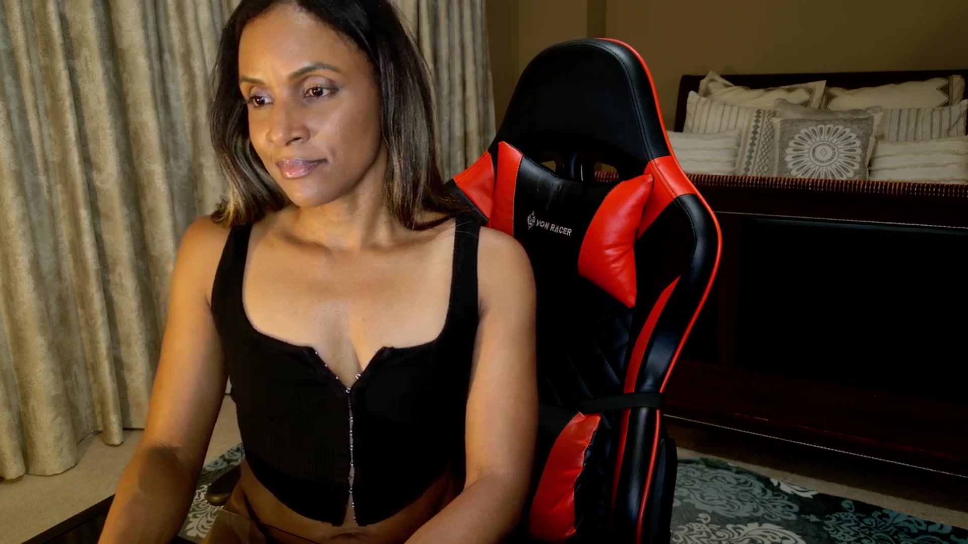 Gallery image thumbnail from Ms_WetNWild's myfreecams stream on, 09/24/2025, 05:45 image 10 of 20