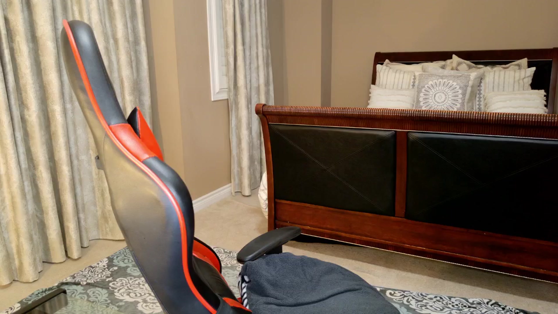 Gallery image thumbnail from Ms_WetNWild's myfreecams stream on, 09/25/2025, 04:40 image 7 of 20