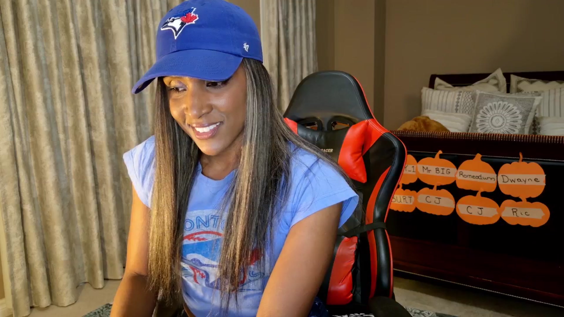 Gallery image thumbnail from Ms_WetNWild's myfreecams stream on, 10/05/2025, 24:03 image 3 of 20