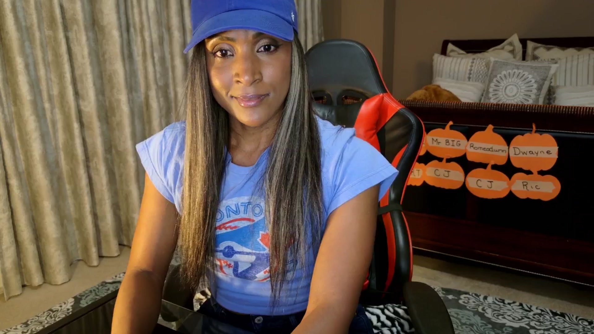 Gallery image thumbnail from Ms_WetNWild's myfreecams stream on, 10/05/2025, 24:03 image 6 of 20