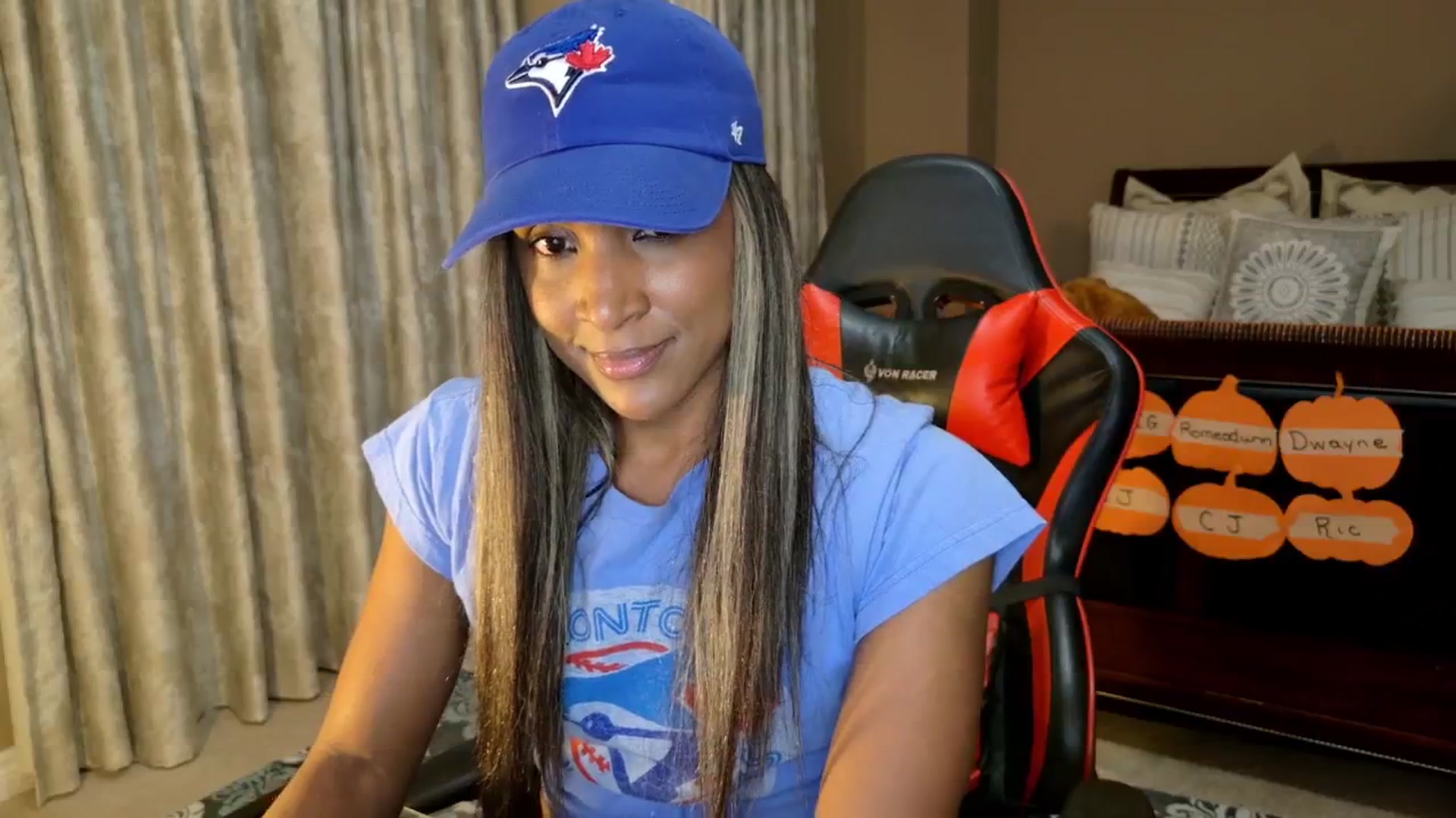 Gallery image thumbnail from Ms_WetNWild's myfreecams stream on, 10/05/2025, 24:03 image 10 of 20
