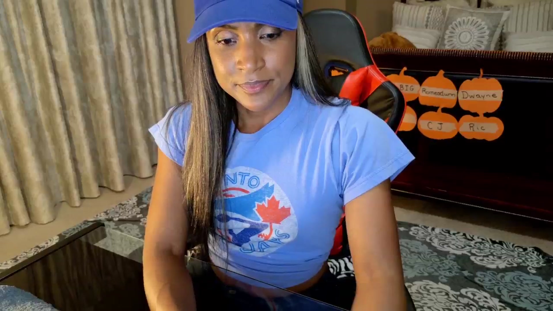 Gallery image thumbnail from Ms_WetNWild's myfreecams stream on, 10/05/2025, 04:25 image 5 of 20