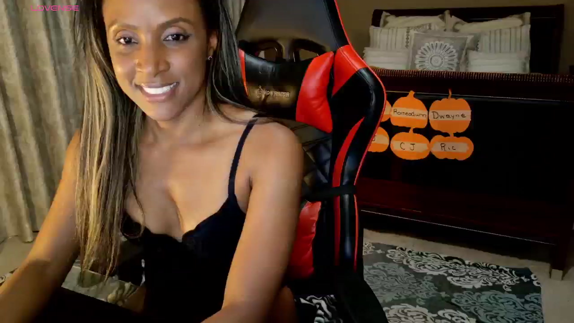 Gallery image thumbnail from Ms_WetNWild's myfreecams stream on, 10/06/2025, 01:57 image 18 of 20