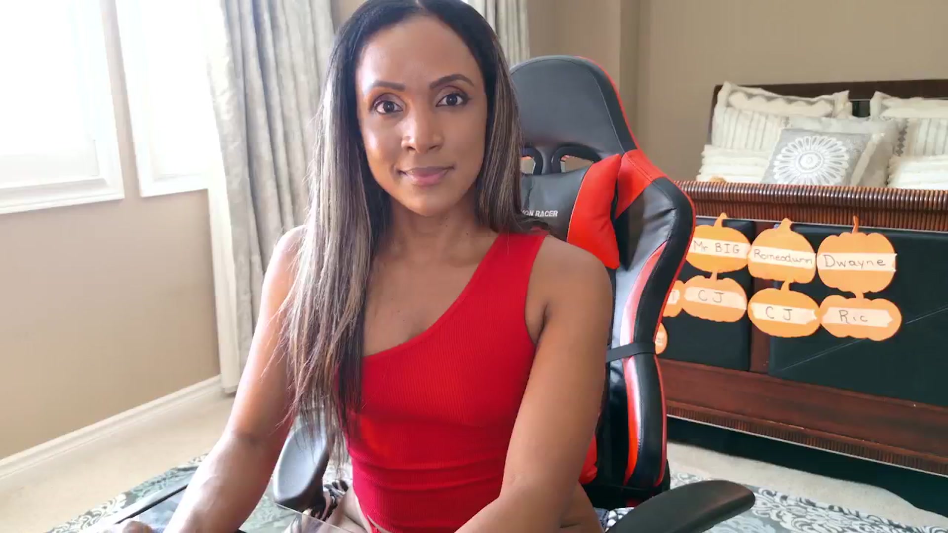 Gallery image thumbnail from Ms_WetNWild's myfreecams stream on, 10/06/2025, 19:50 image 12 of 20