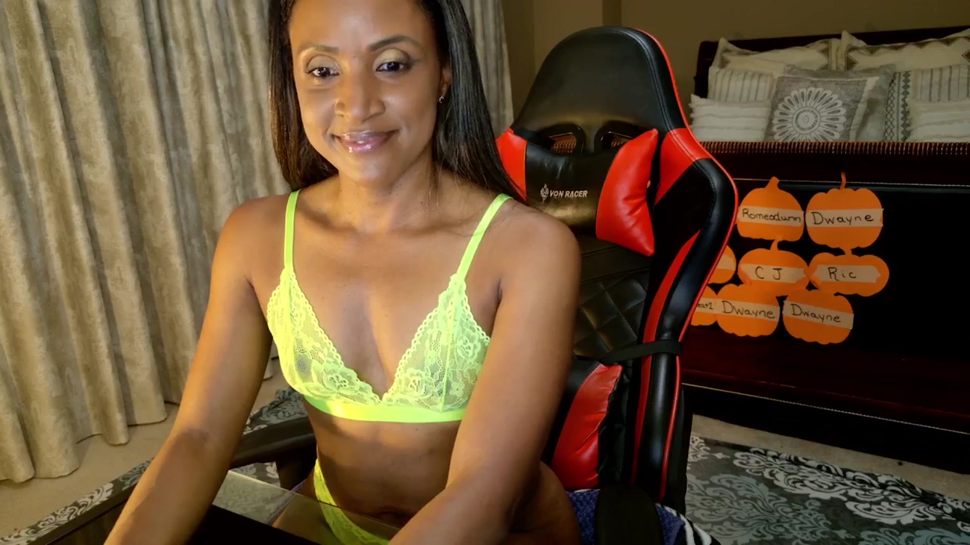 Gallery image thumbnail from Ms_WetNWild's myfreecams stream on, 10/12/2025, 24:51 image 8 of 20