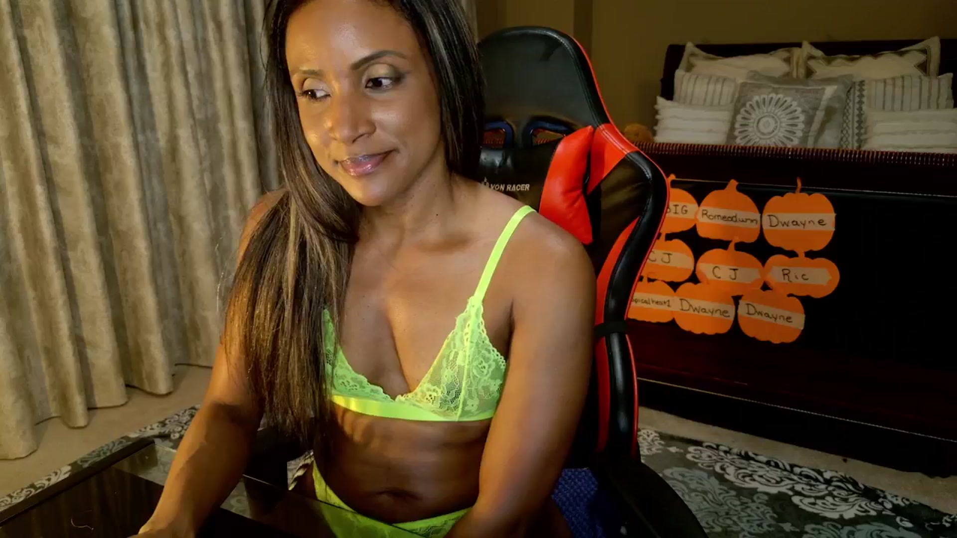 Gallery image thumbnail from Ms_WetNWild's myfreecams stream on, 10/12/2025, 02:54 image 2 of 20